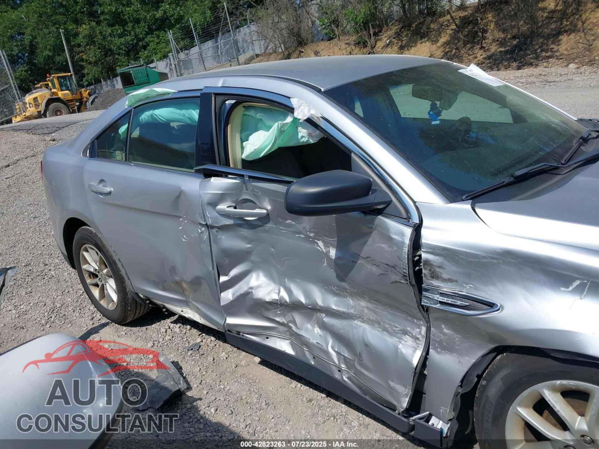 FORD TAURUS 2013 - 1FAHP2D83DG204367