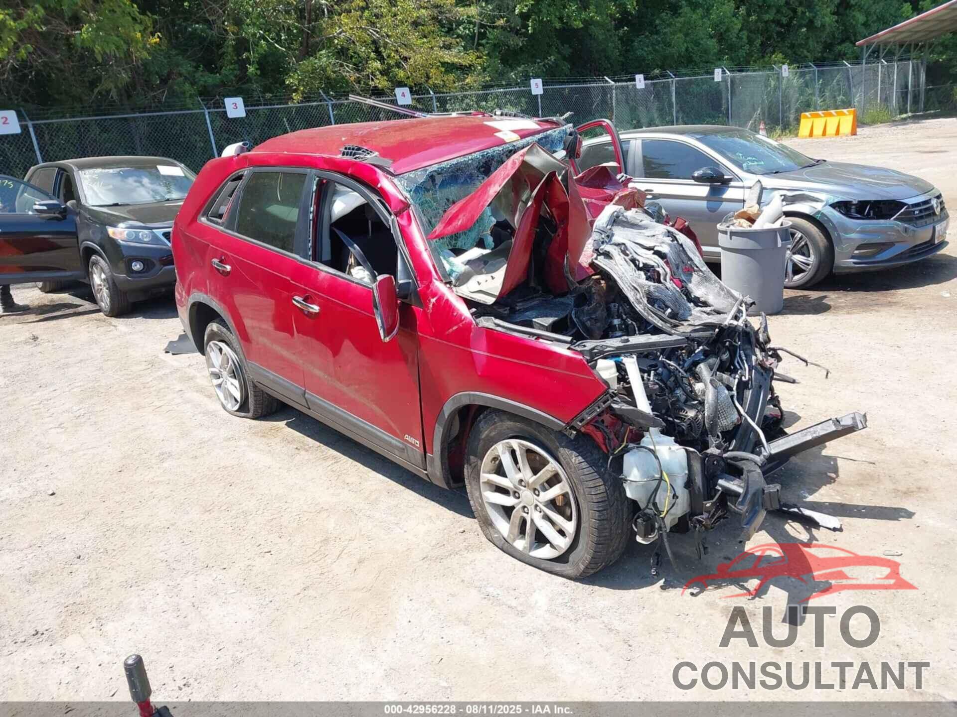 KIA SORENTO 2015 - 5XYKTDA72FG582334