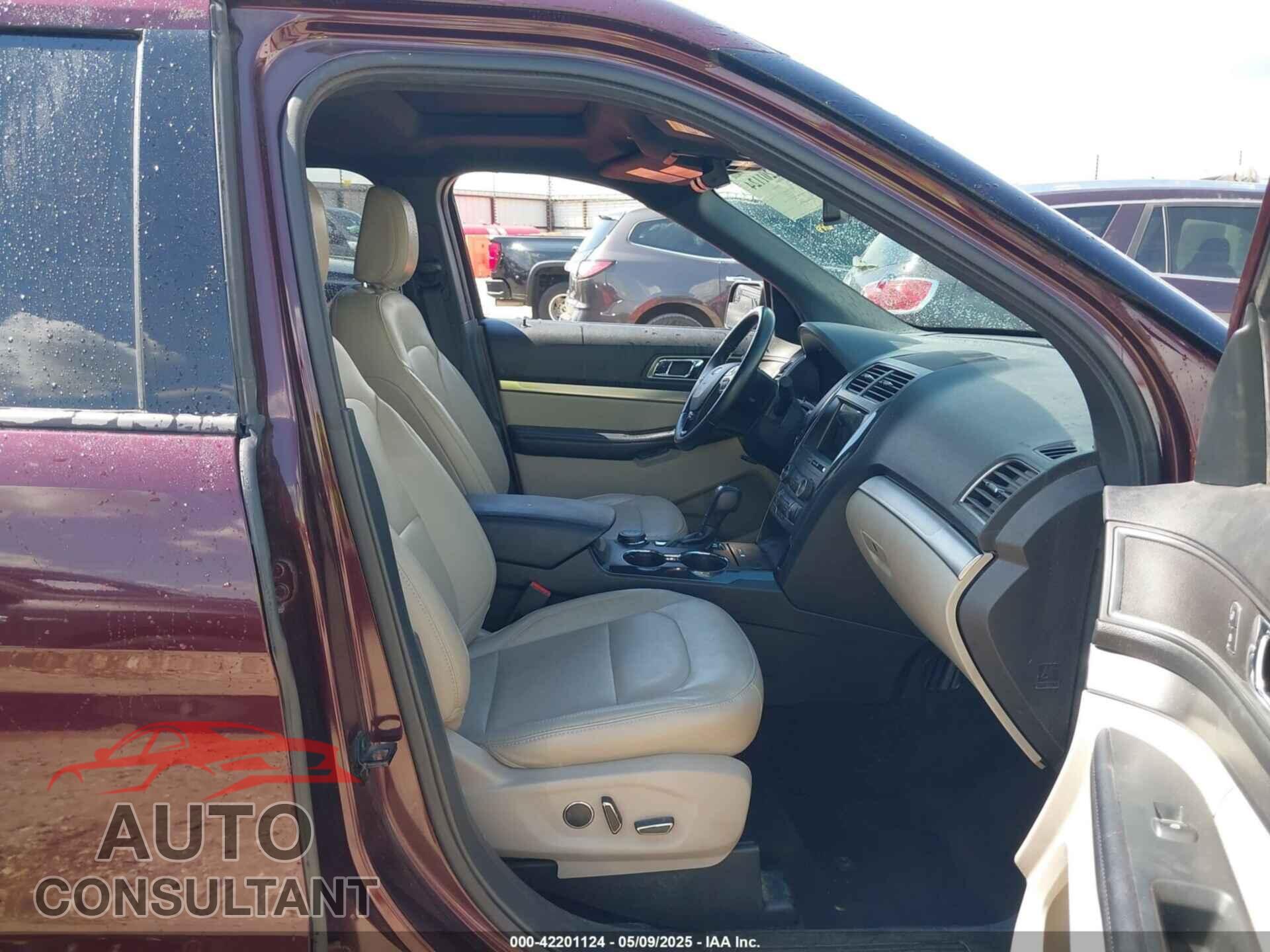 FORD EXPLORER 2018 - 1FM5K8D82JGB65275