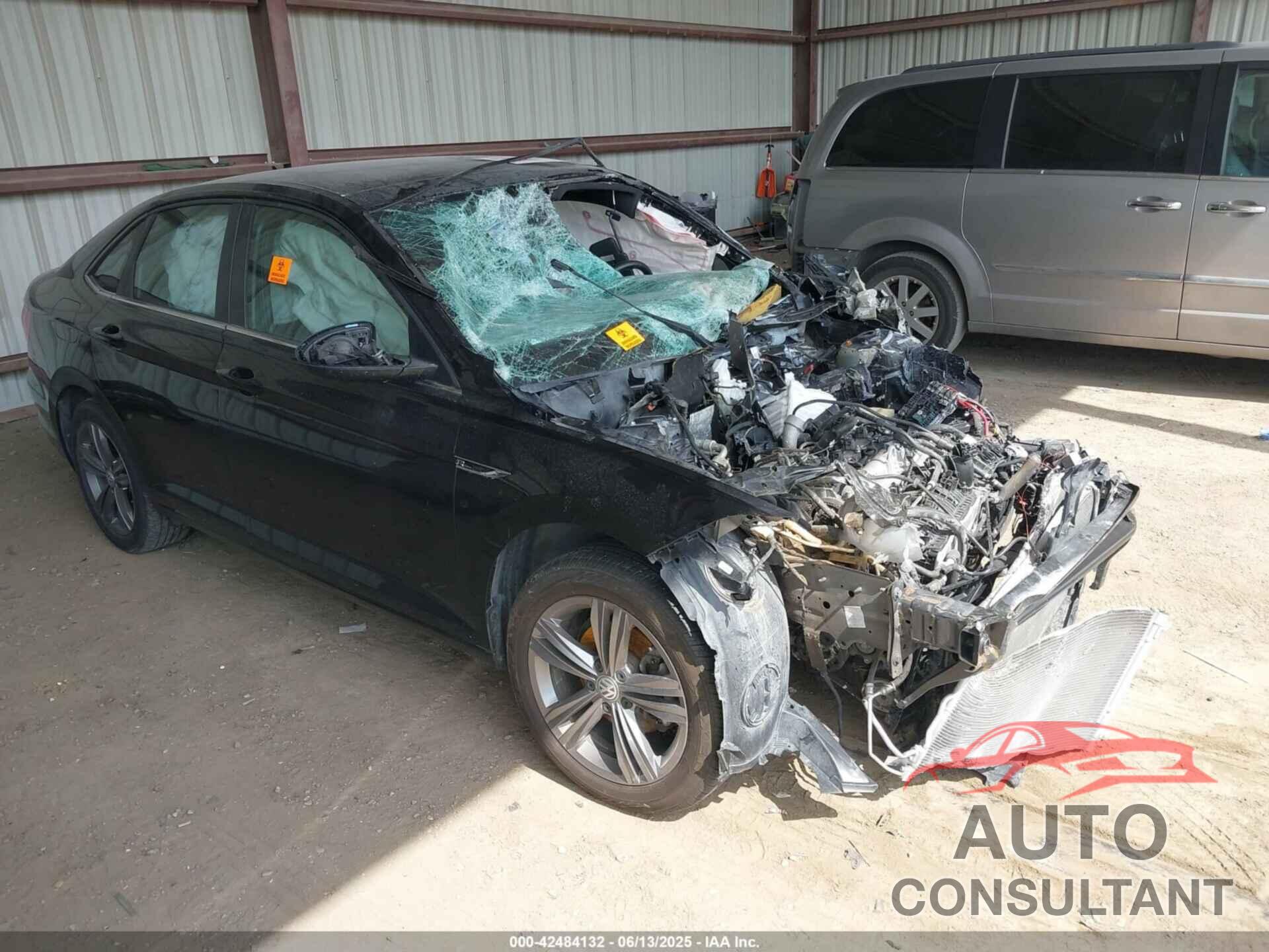 VOLKSWAGEN JETTA 2019 - 3VWCB7BU1KM254068