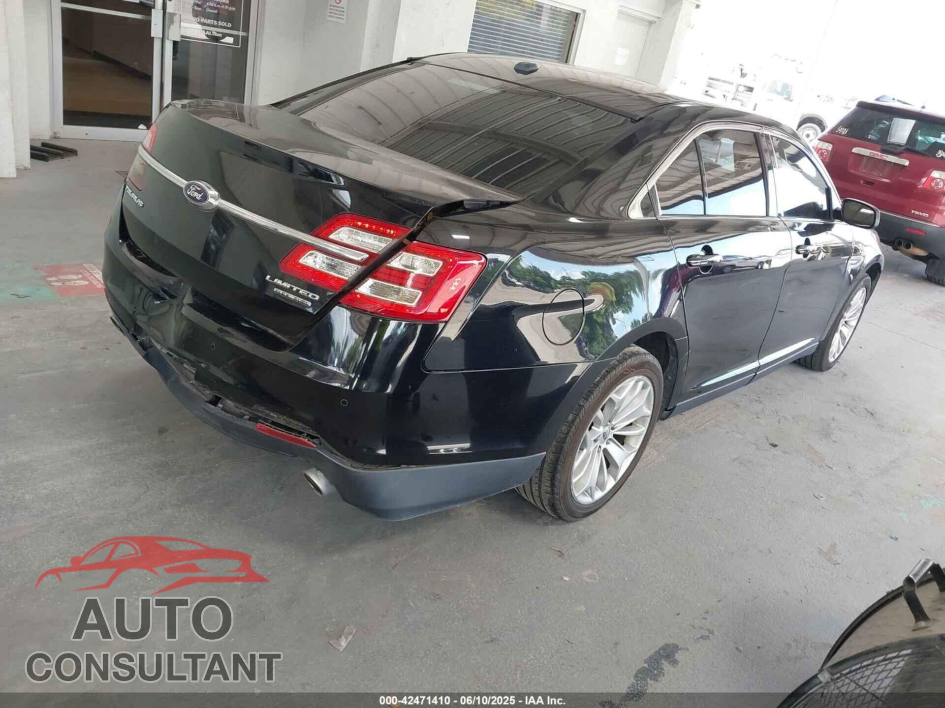 FORD TAURUS 2017 - 1FAHP2F81HG102598