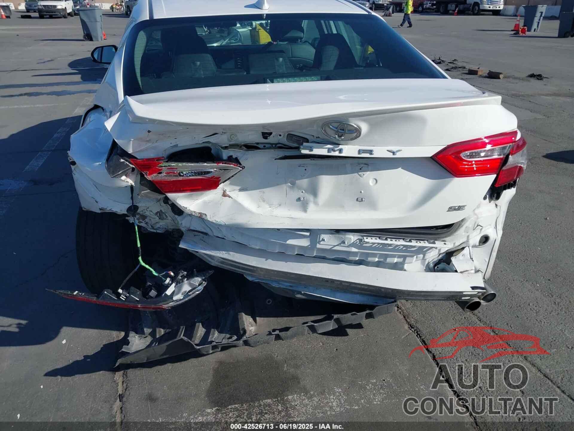 TOYOTA CAMRY 2019 - 4T1B11HK5KU779209