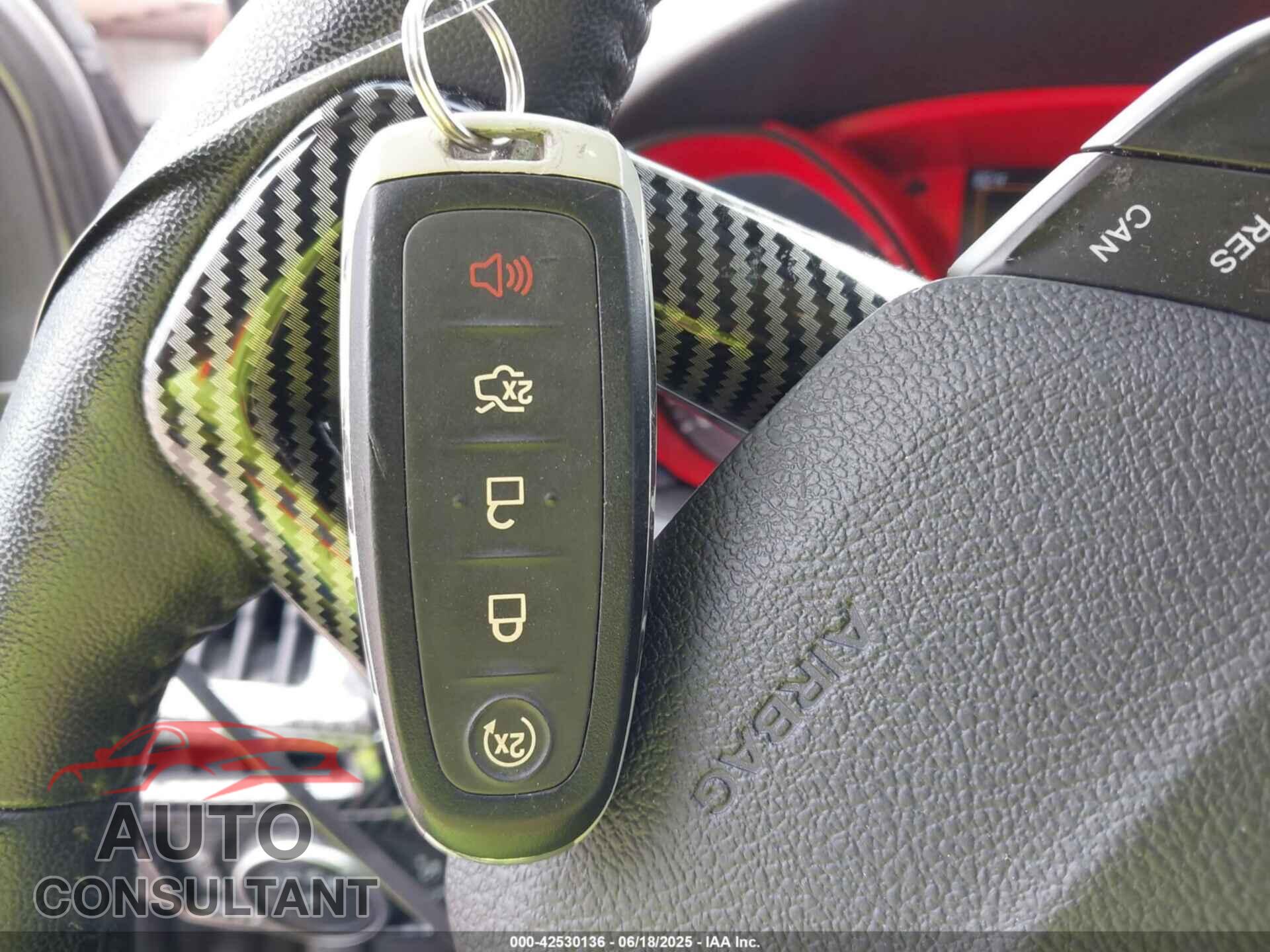 FORD FOCUS 2015 - 1FADP3N25FL214388