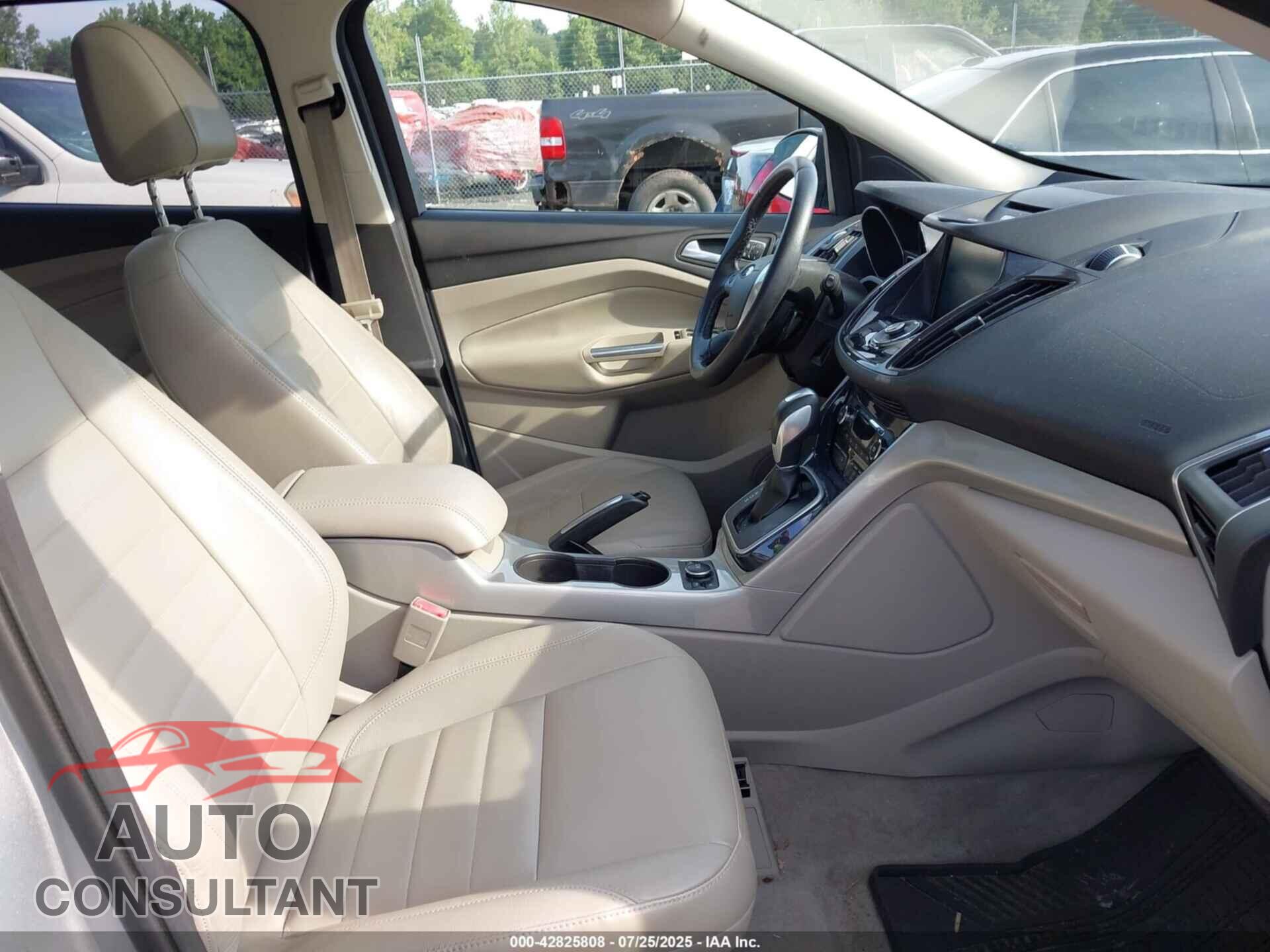 FORD ESCAPE 2013 - 1FMCU9HX7DUB88453