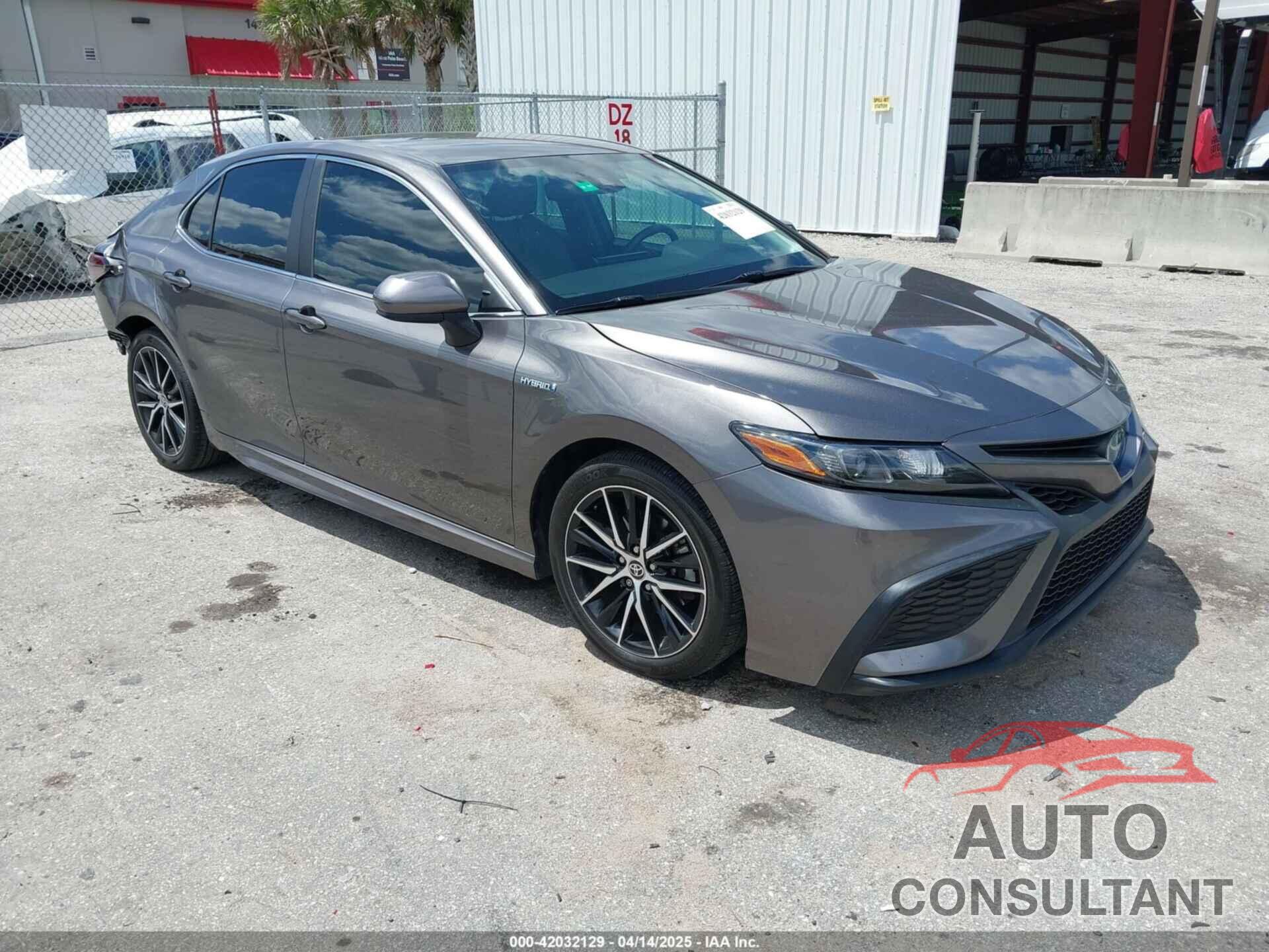 TOYOTA CAMRY 2021 - 4T1G31AK8MU554036