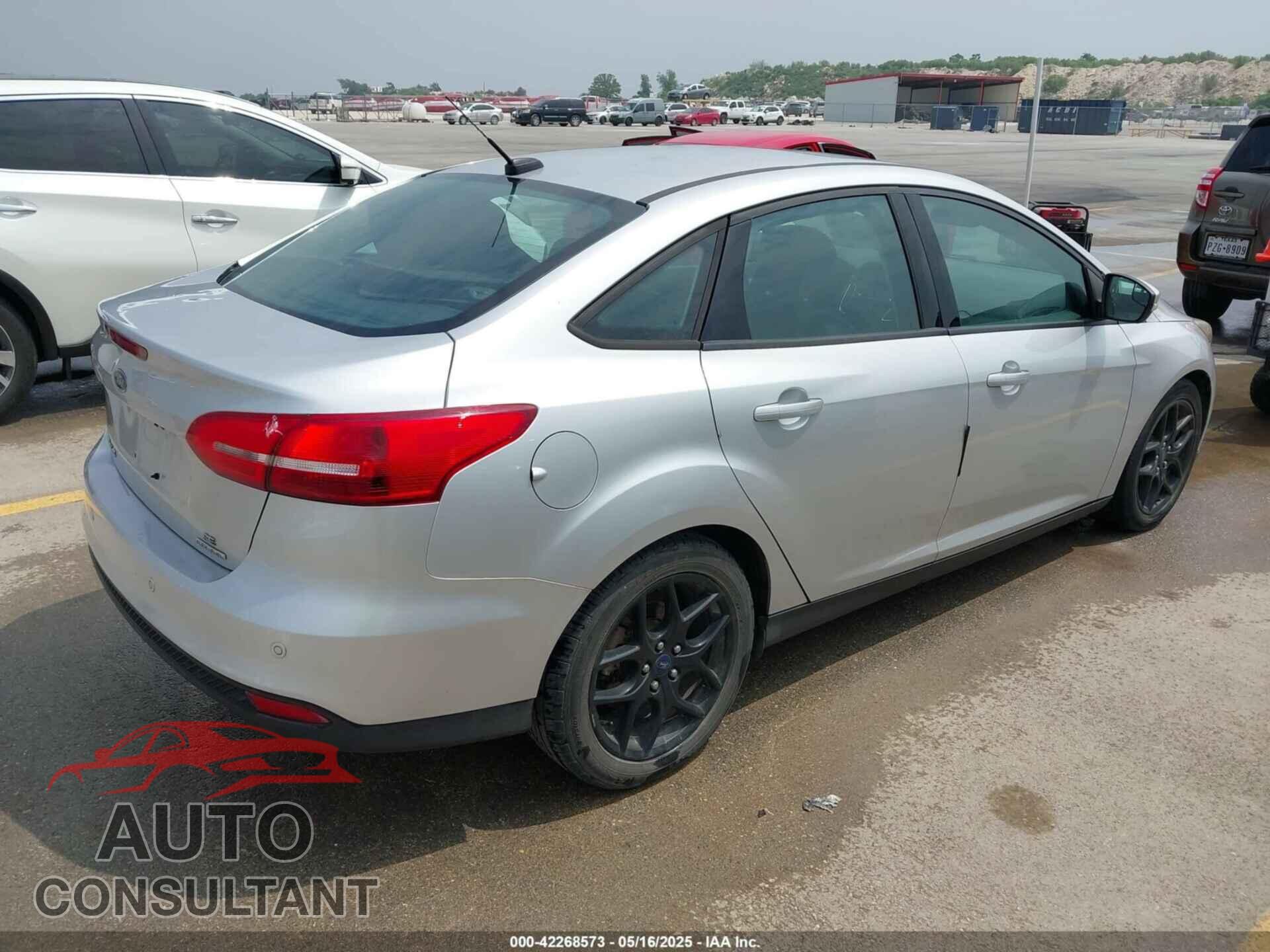 FORD FOCUS 2016 - 1FADP3F24GL295366