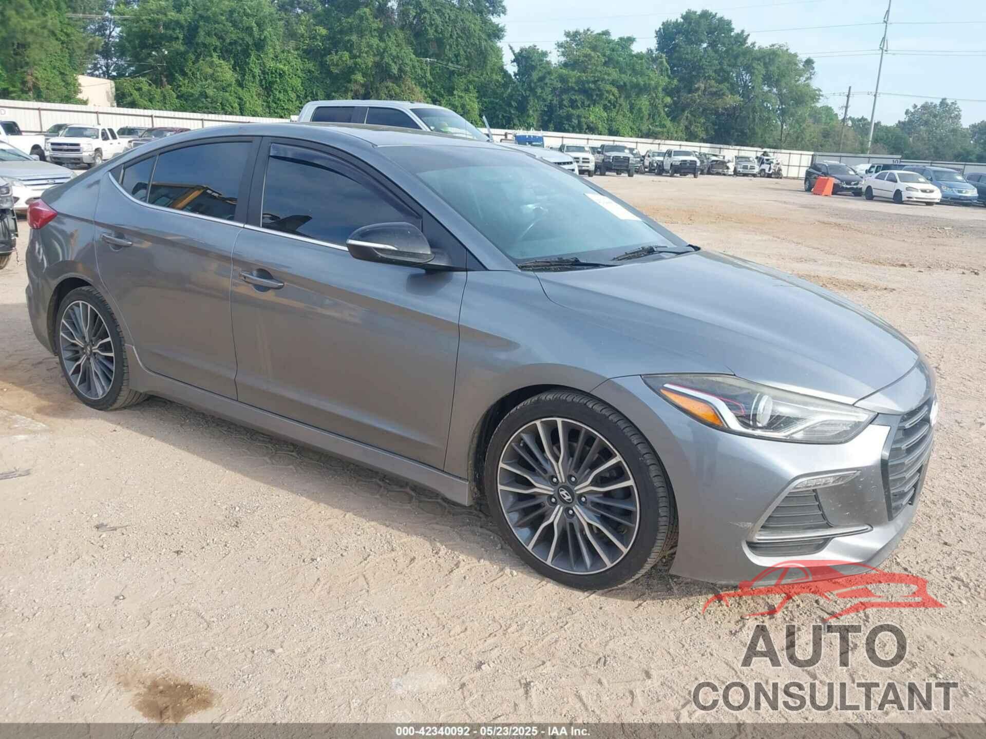 HYUNDAI ELANTRA 2018 - KMHD04LB9JU543441