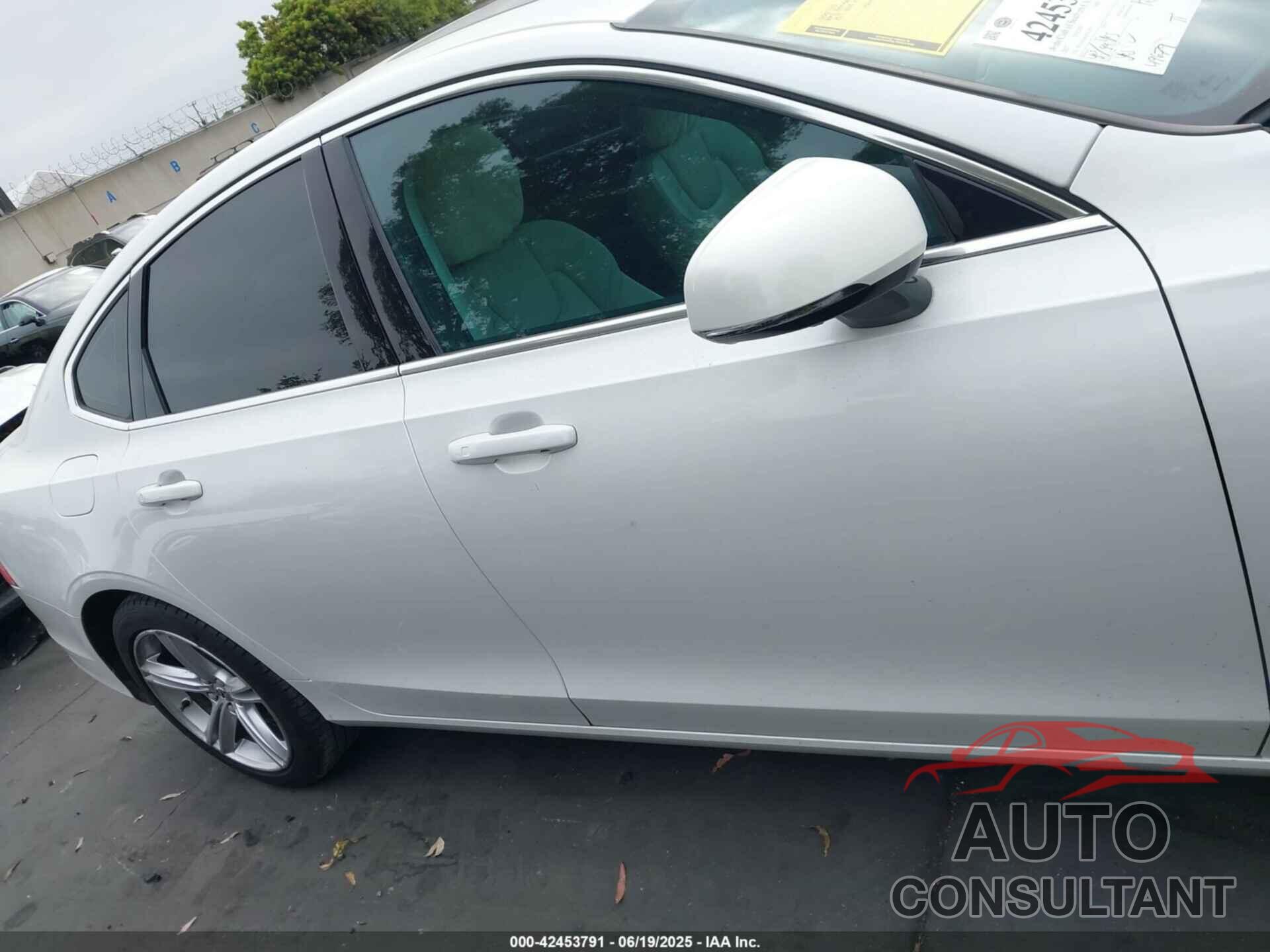 VOLVO S90 2017 - YV1102AK1H1017857