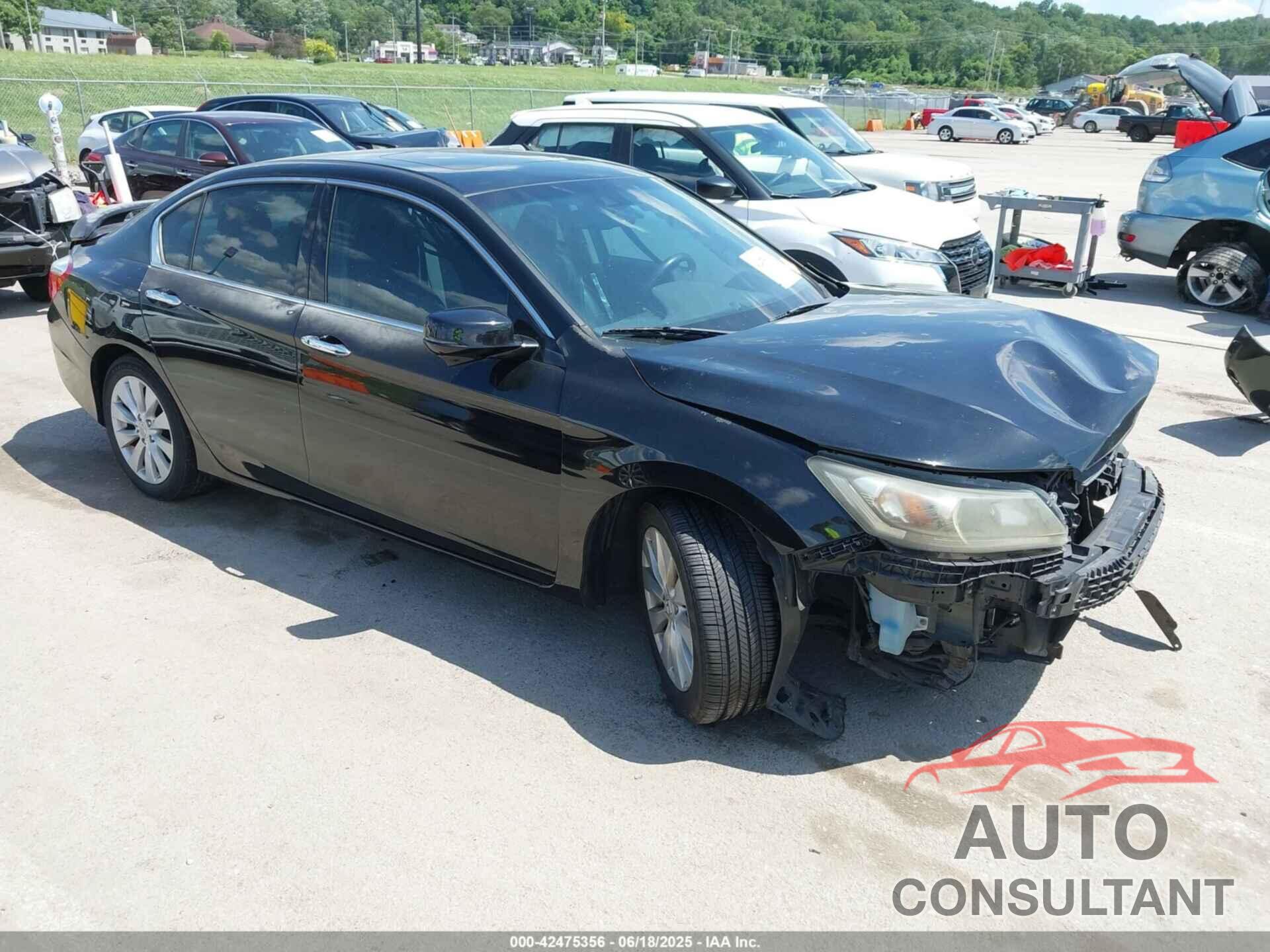 HONDA ACCORD 2013 - 1HGCR3F88DA012304