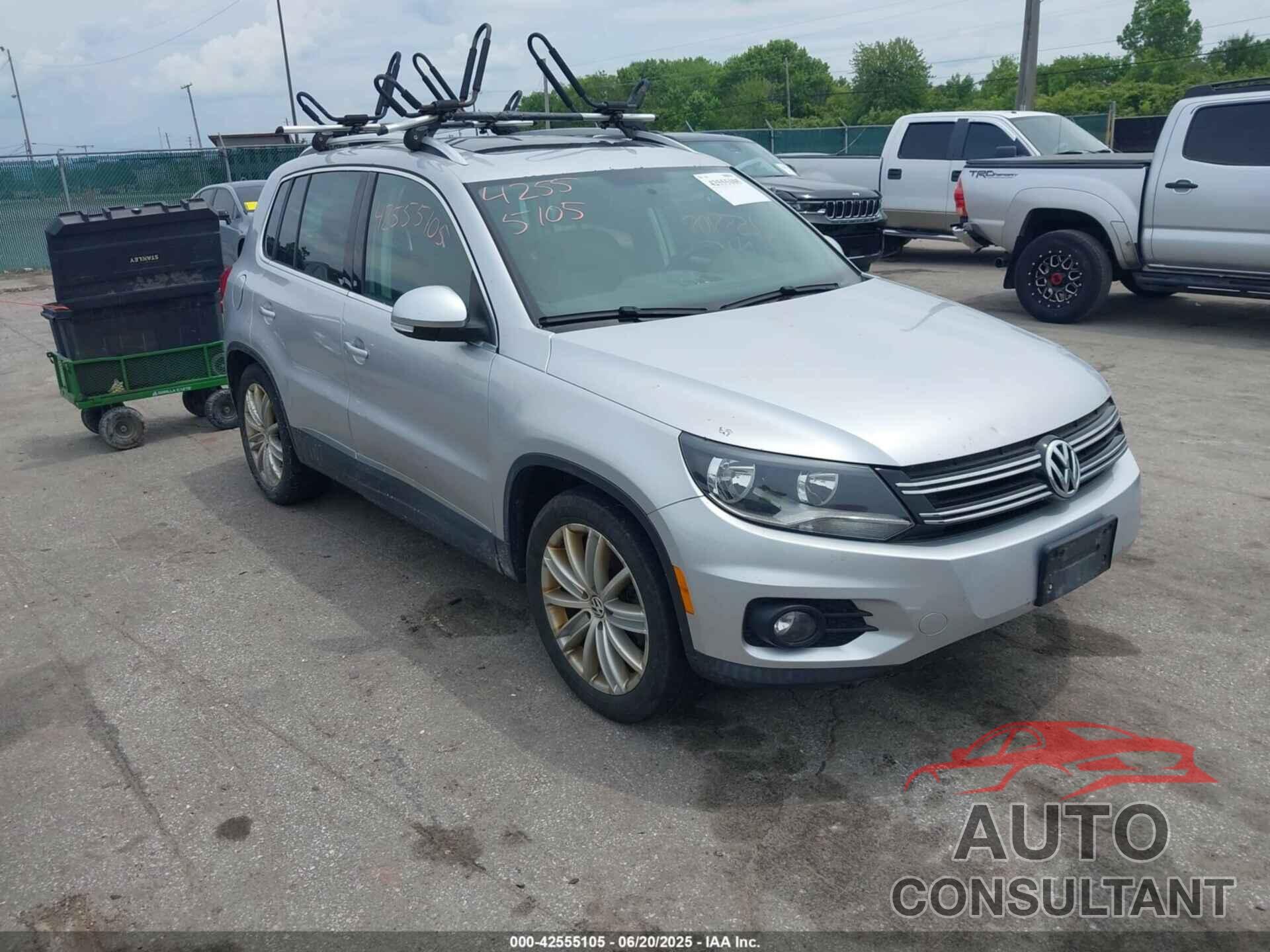 VOLKSWAGEN TIGUAN 2014 - WVGBV3AX3EW546525
