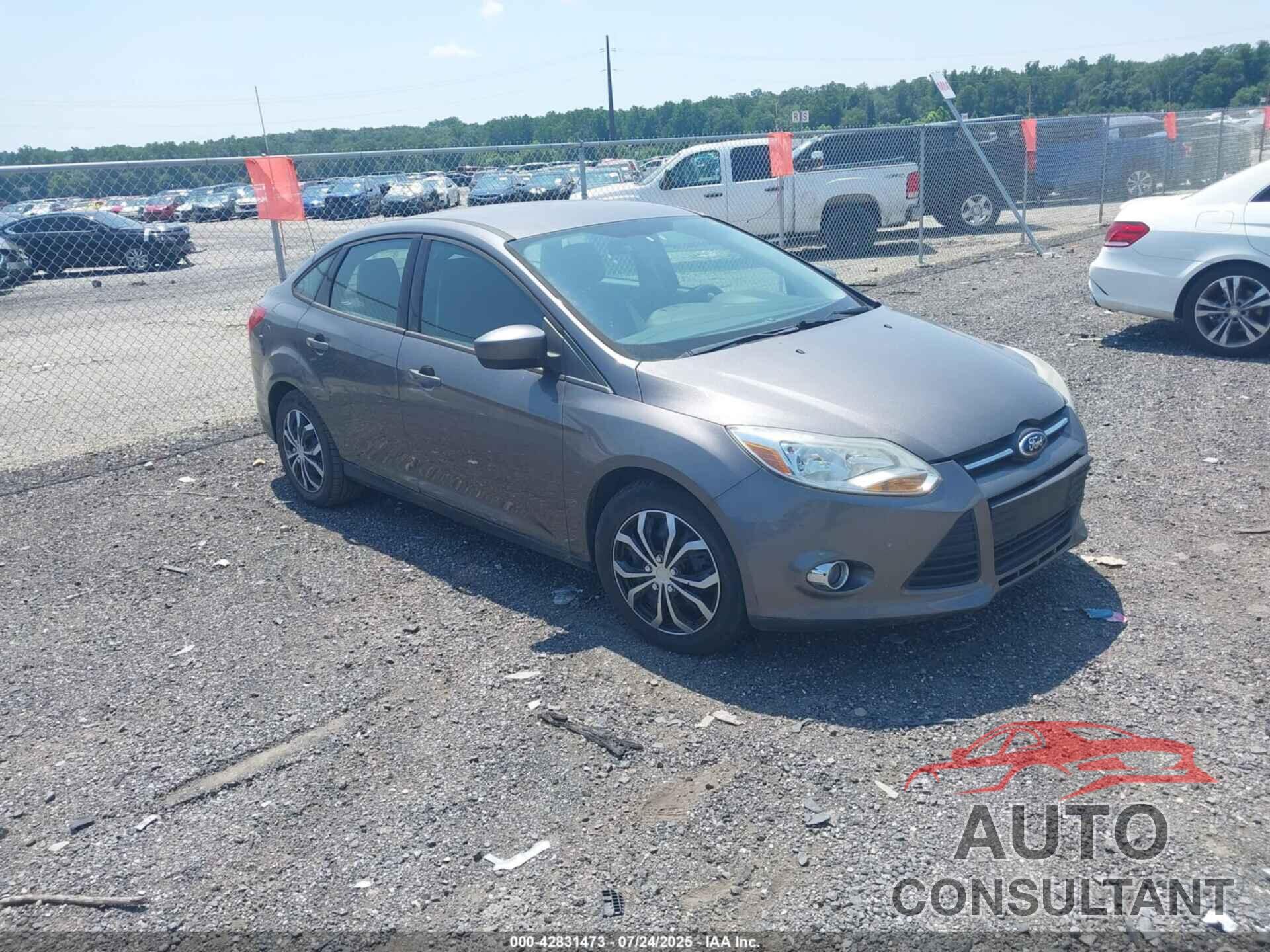 FORD FOCUS 2012 - 1FAHP3F24CL404341