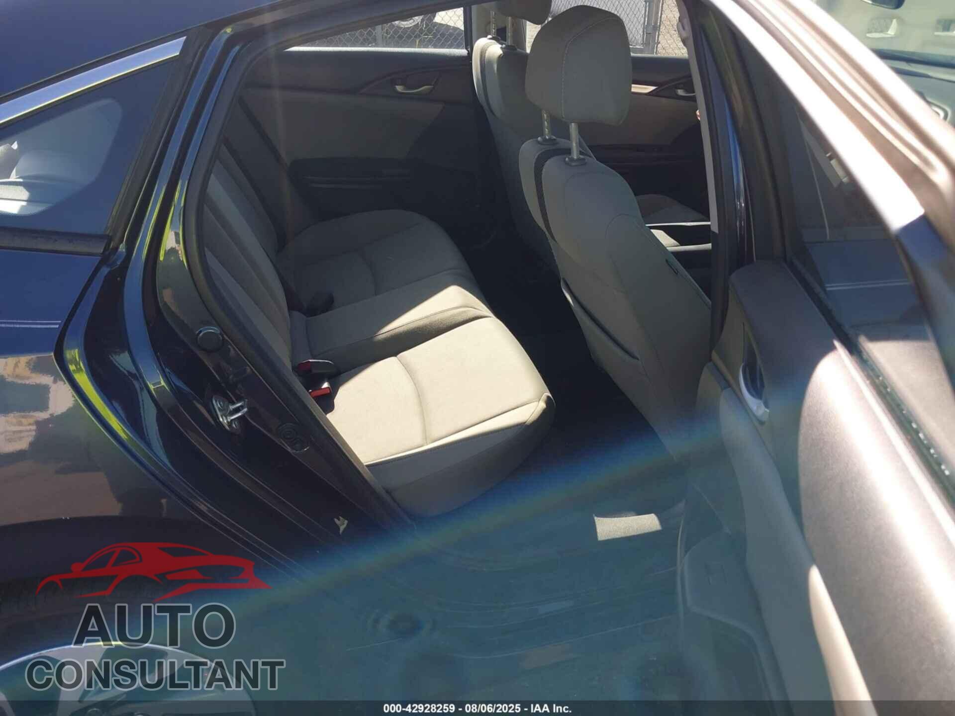 HONDA CIVIC 2017 - 19XFC2F75HE006154