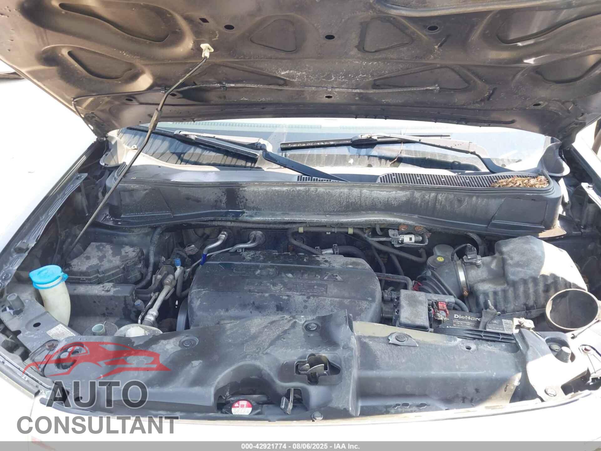 HONDA PILOT 2015 - 5FNYF3H56FB016538