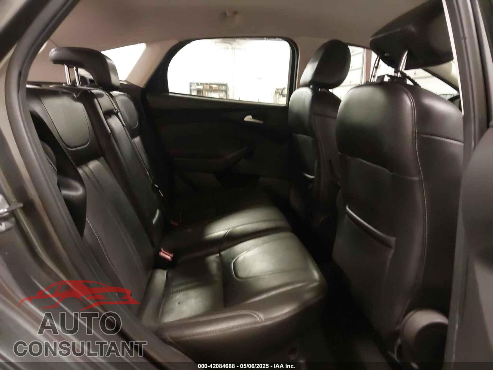 FORD FOCUS 2014 - 1FADP3K29EL399225