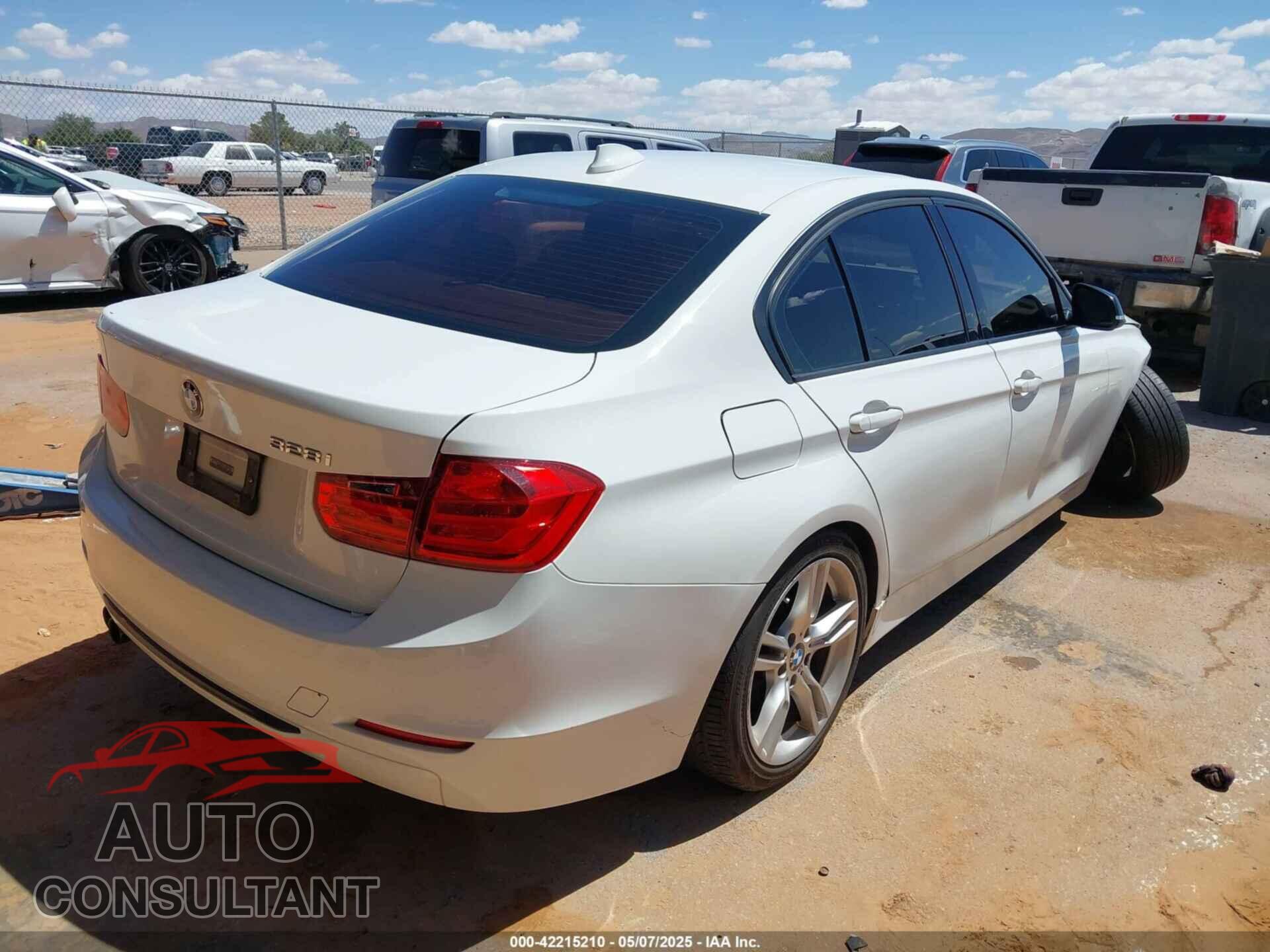 BMW 328I 2013 - WBA3A5G59DNP25868