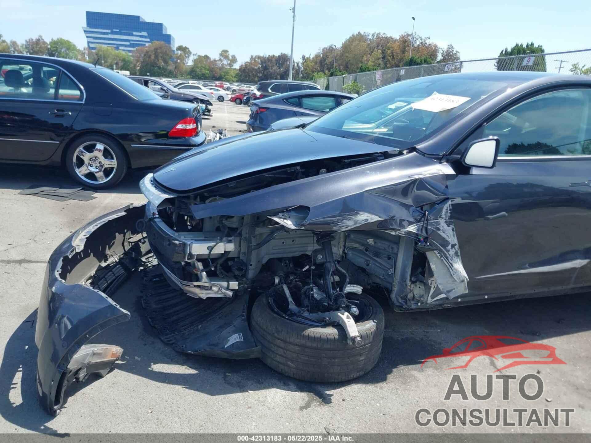 TESLA MODEL Y 2024 - 7SAYGDEE2RF165012