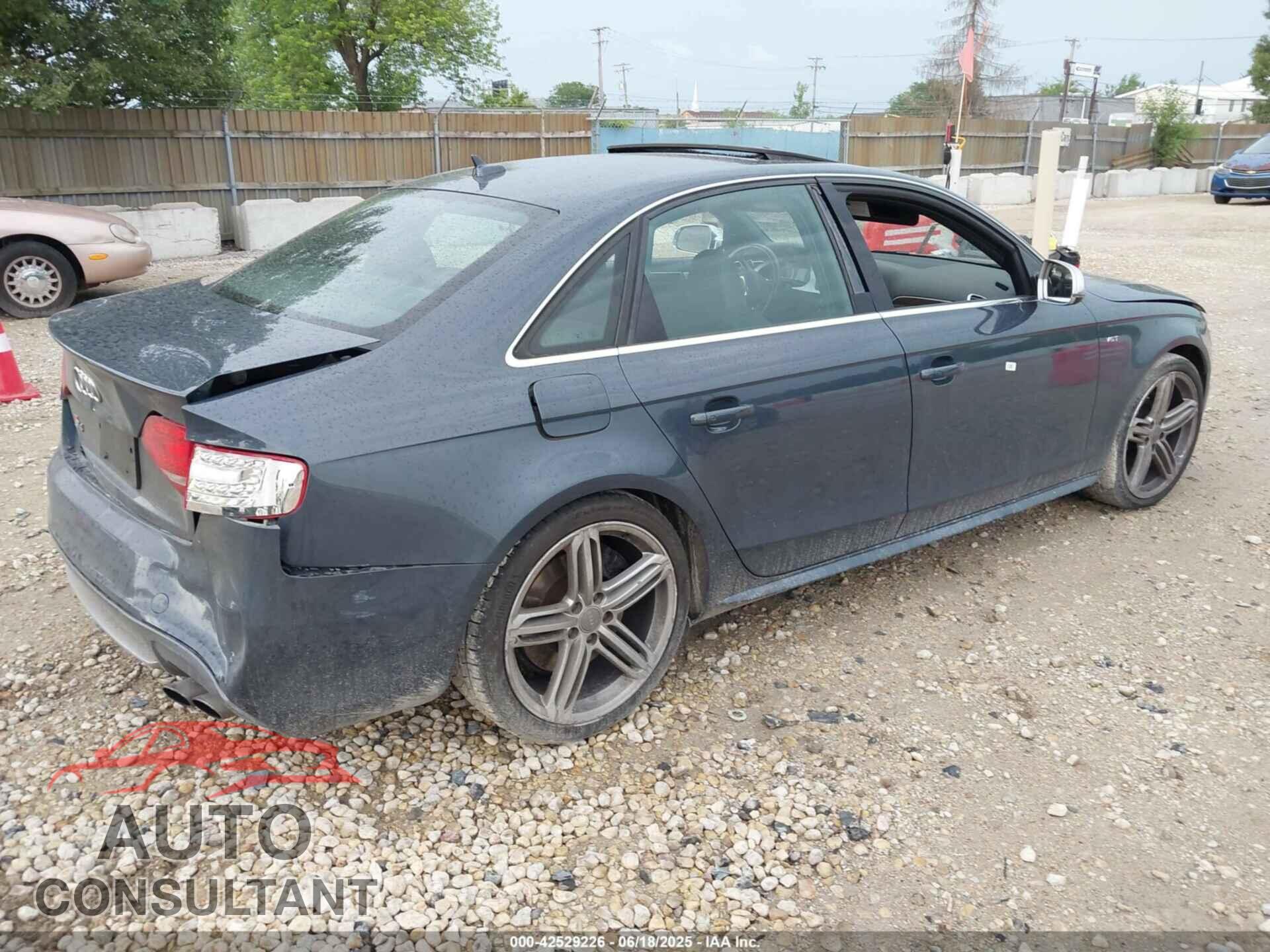 AUDI S4 2011 - WAUBGAFL8BA163677