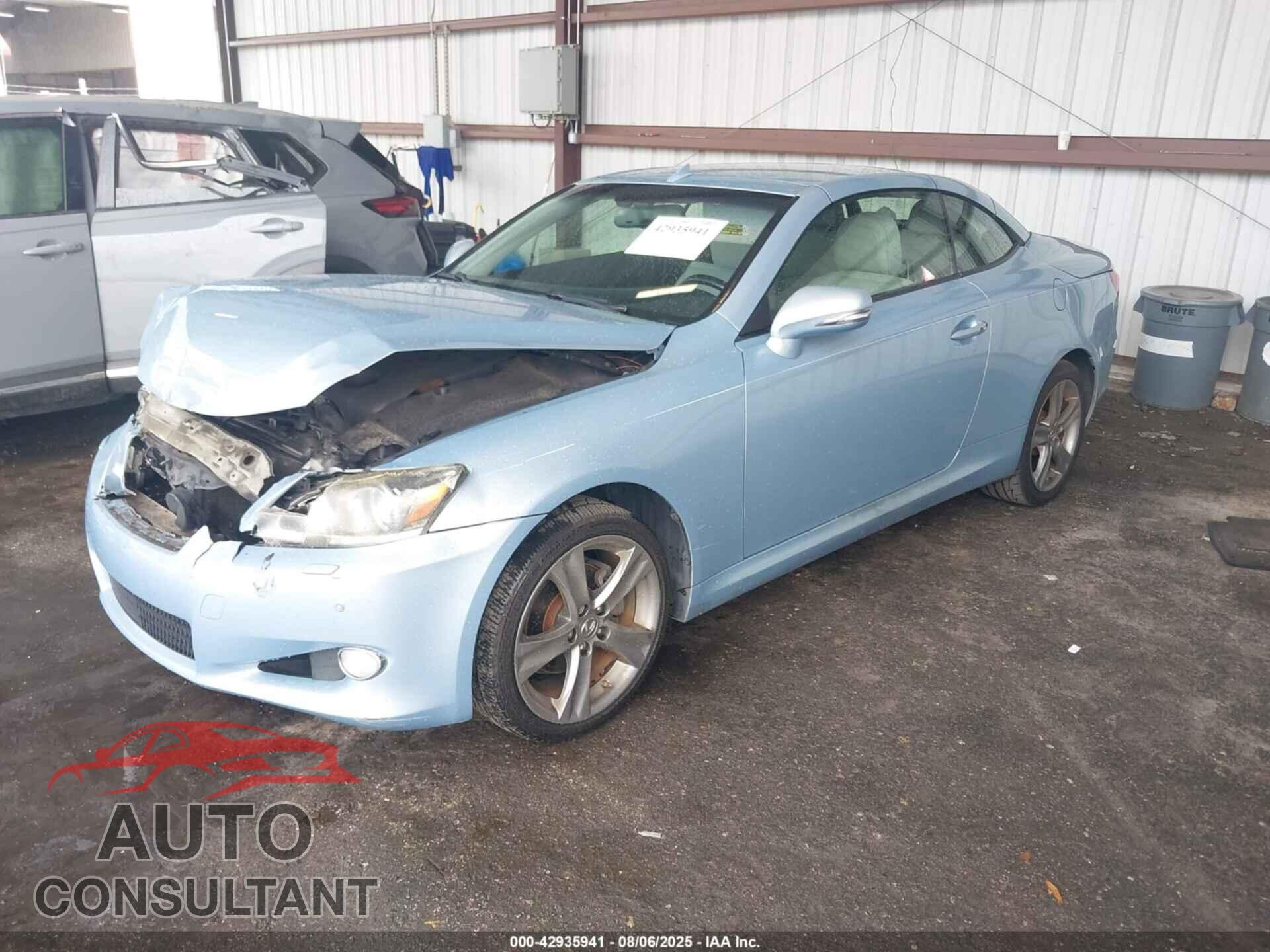 LEXUS IS 250C 2011 - JTHFF2C21B2516231