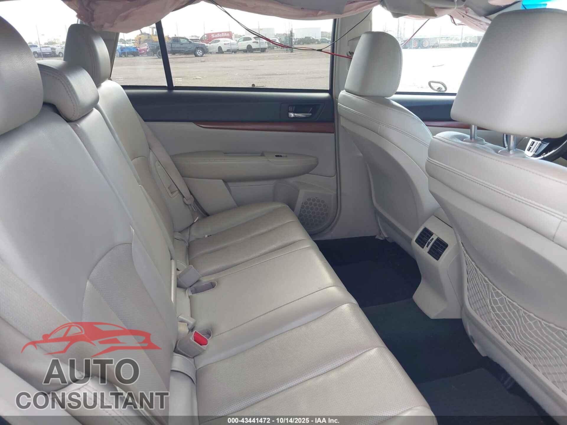 SUBARU OUTBACK 2014 - 4S4BRBKC4E3234225