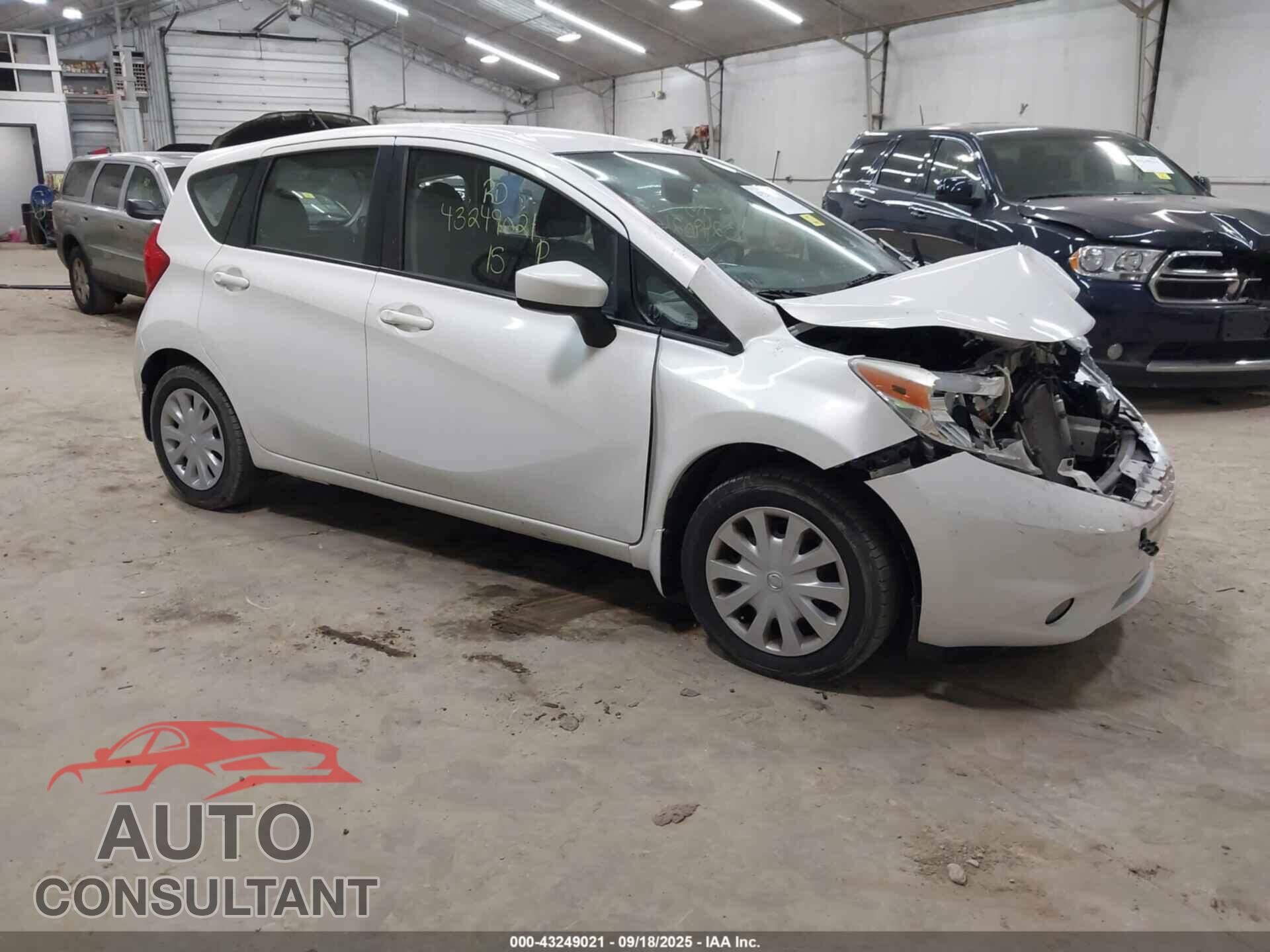 NISSAN VERSA NOTE 2015 - 3N1CE2CP9FL353368