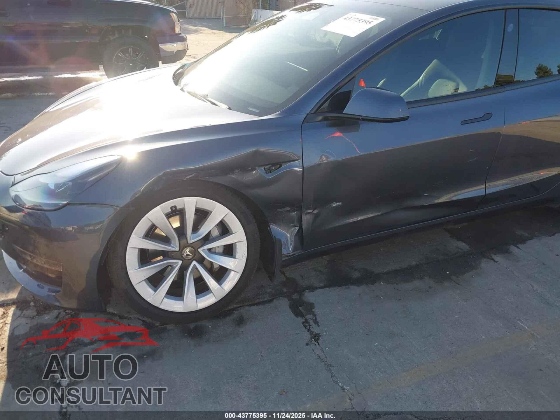 TESLA MODEL 3 2023 - 5YJ3E1EA7PF647710