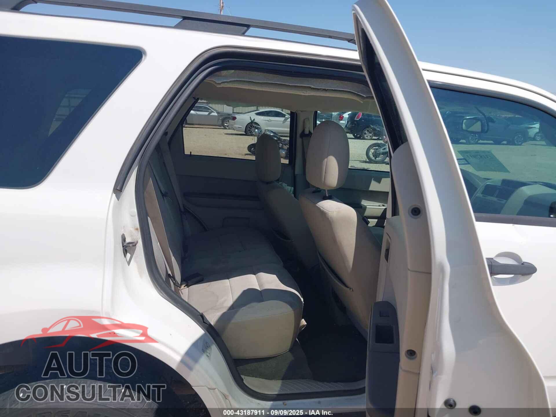 FORD ESCAPE 2012 - 1FMCU0DG0CKA06717