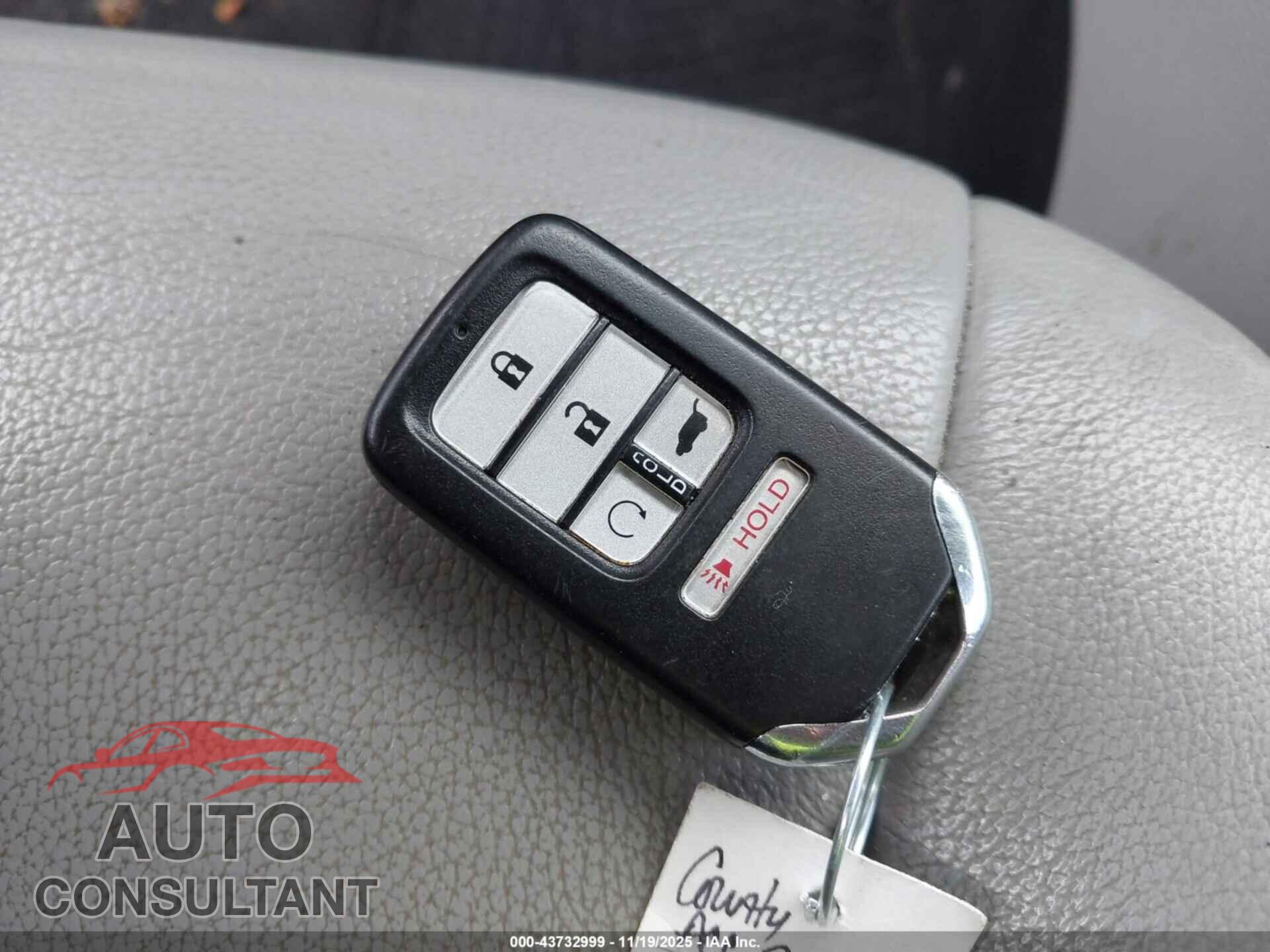 HONDA PILOT 2017 - 5FNYF6H94HB031837