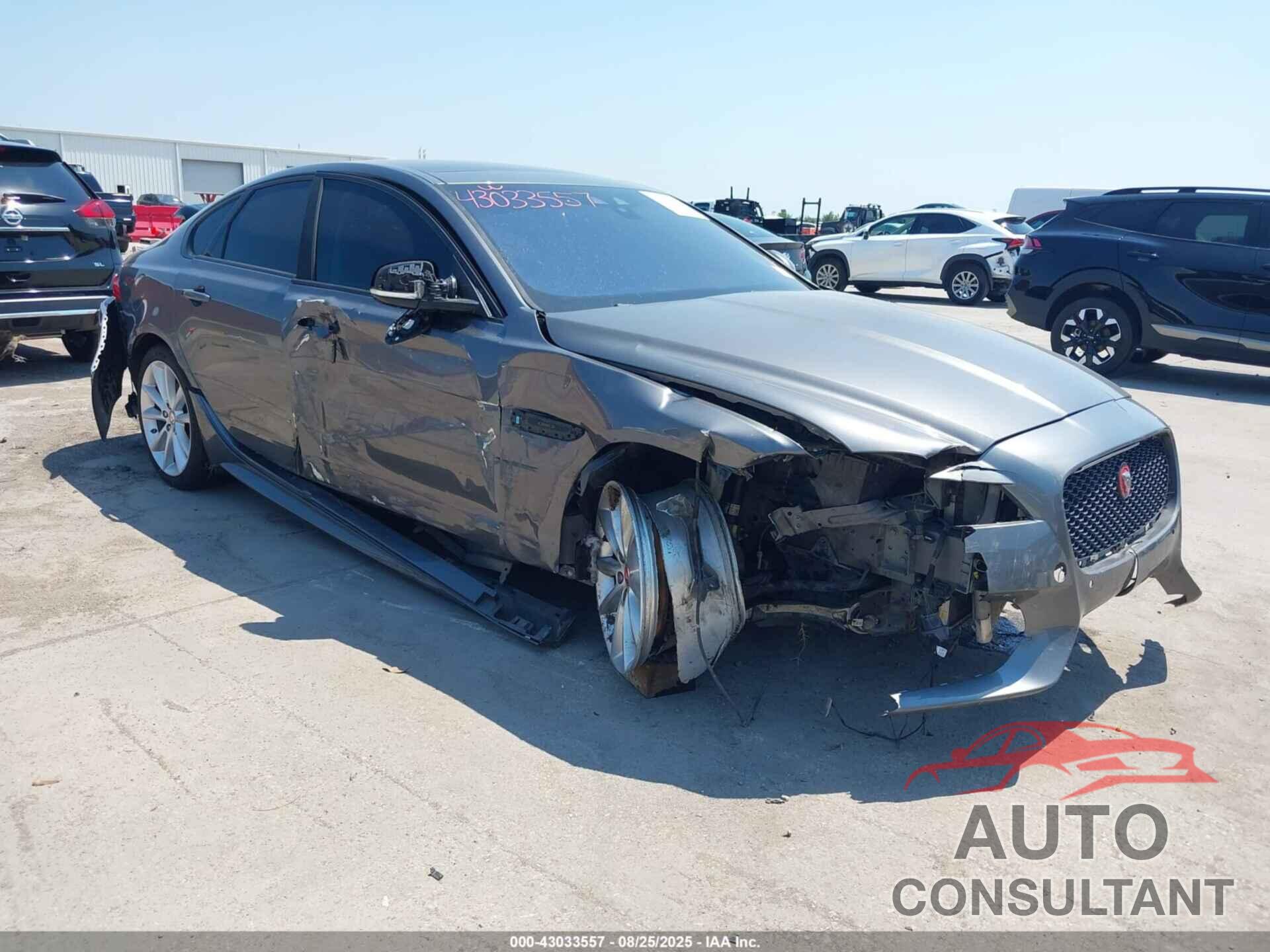 JAGUAR XF 2017 - SAJBL4BV2HCY29230