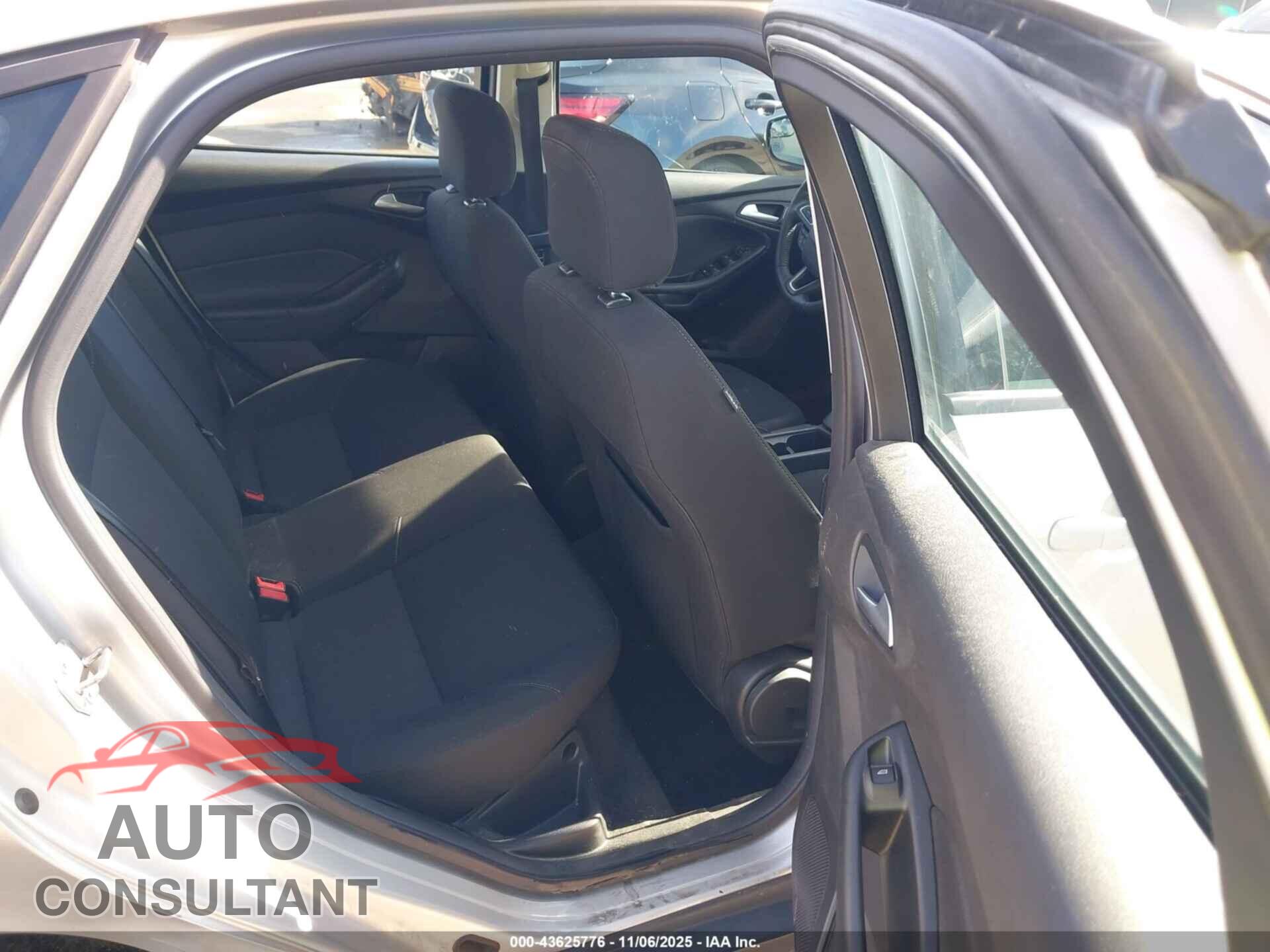 FORD FOCUS 2017 - 1FADP3FE7HL339341