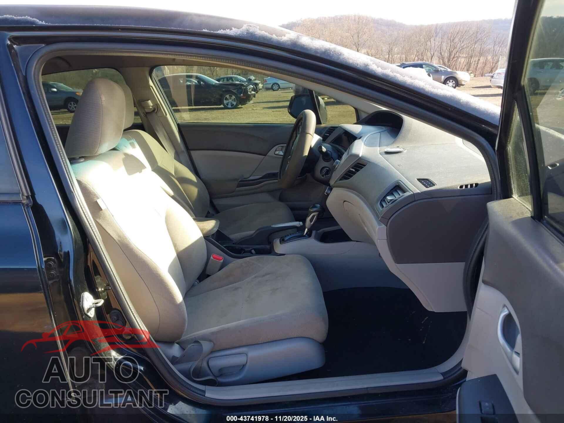 HONDA CIVIC 2012 - 2HGFB2F56CH603717