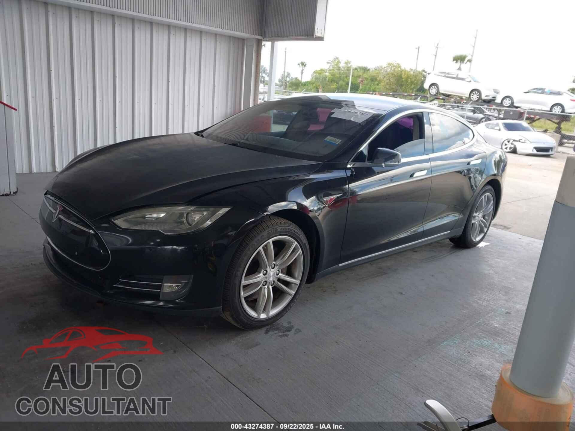 TESLA MODEL S 2014 - 5YJSA1H13EFP36447