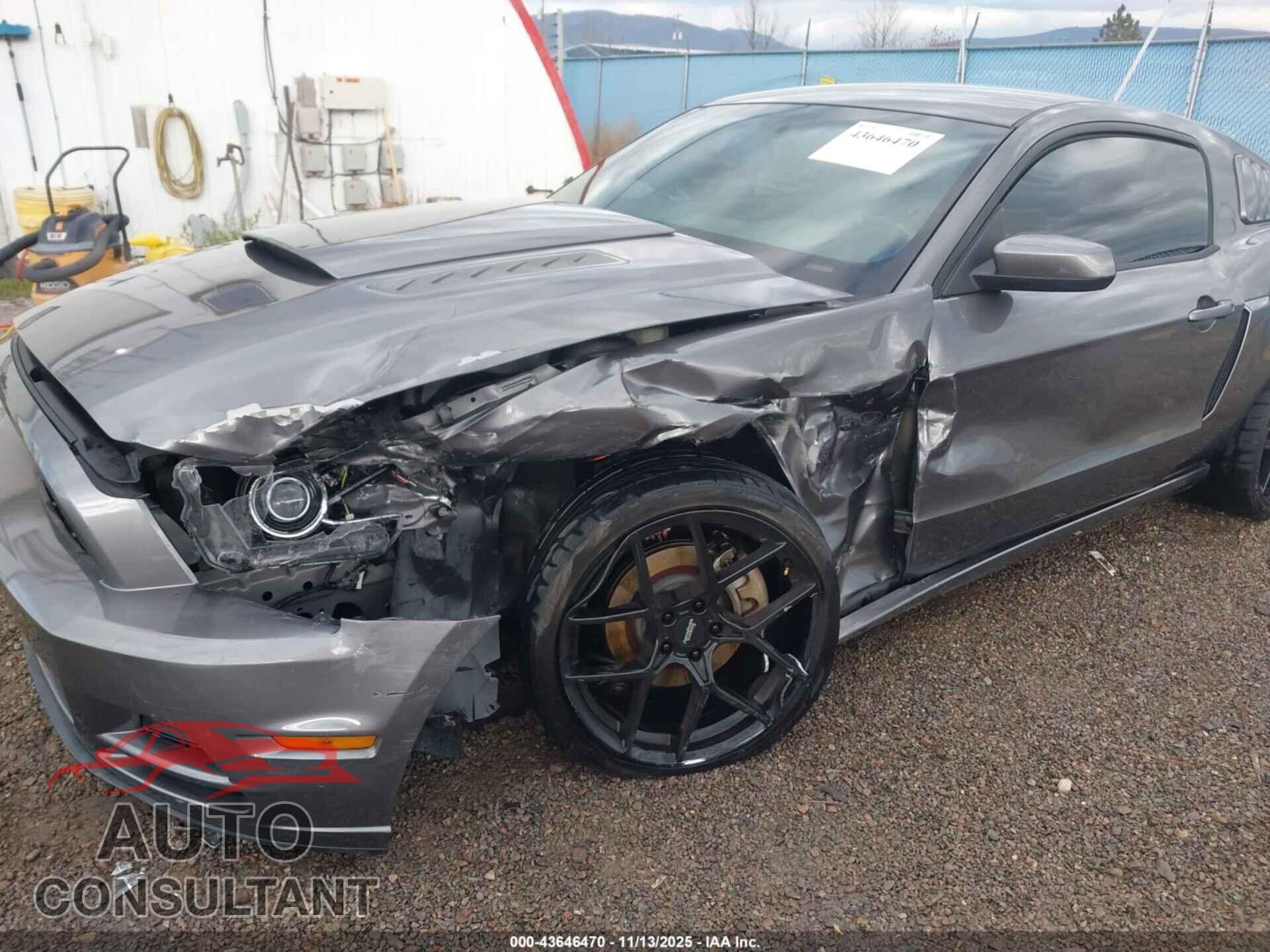 FORD MUSTANG 2014 - 1ZVBP8CF4E5264199