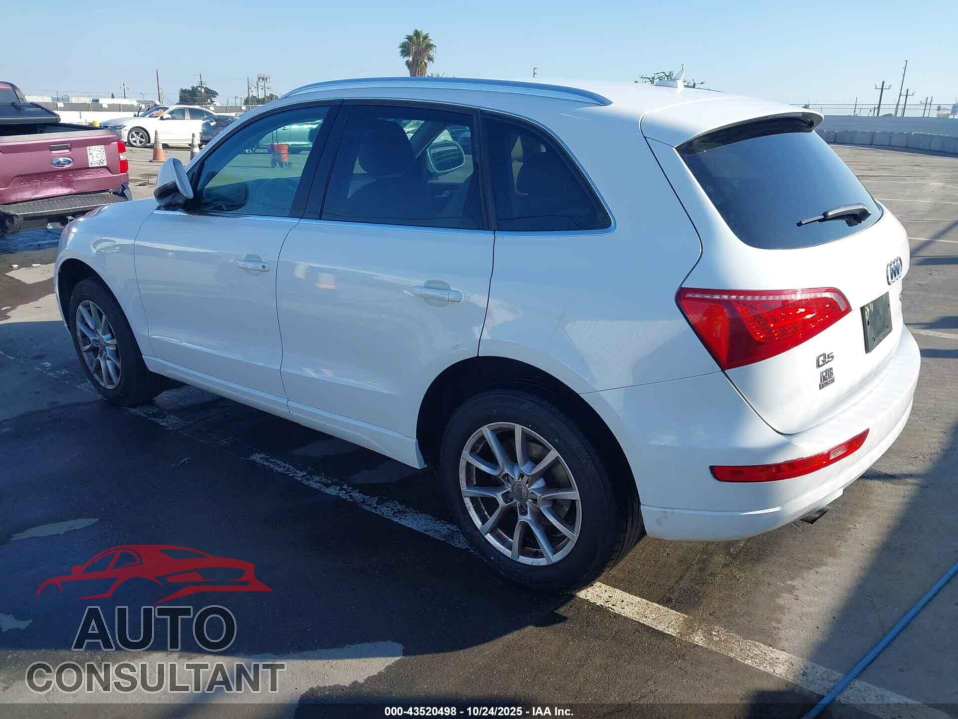 AUDI Q5 2011 - WA1CFAFP4BA042152