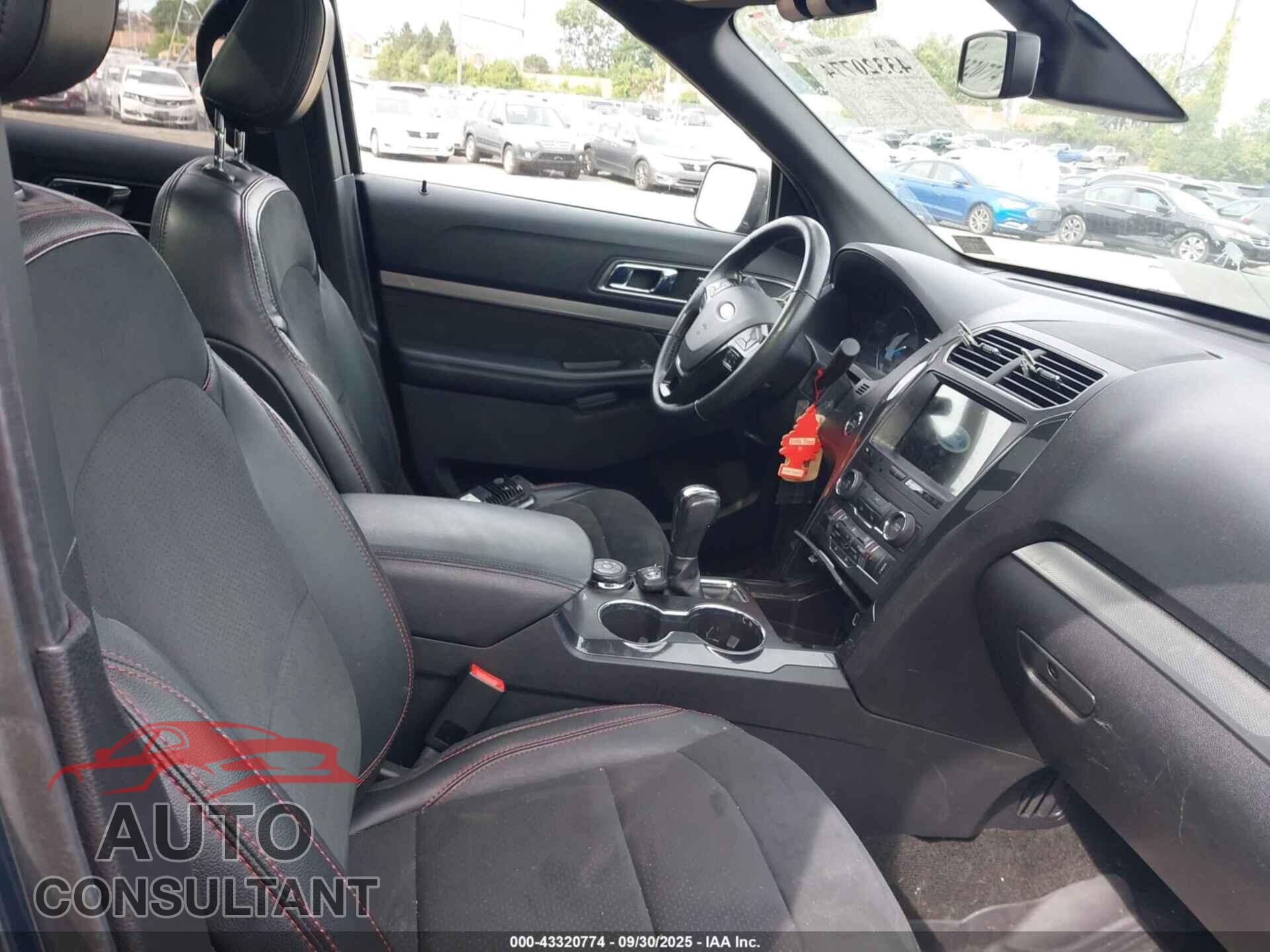 FORD EXPLORER 2018 - 1FM5K8D86JGB28620