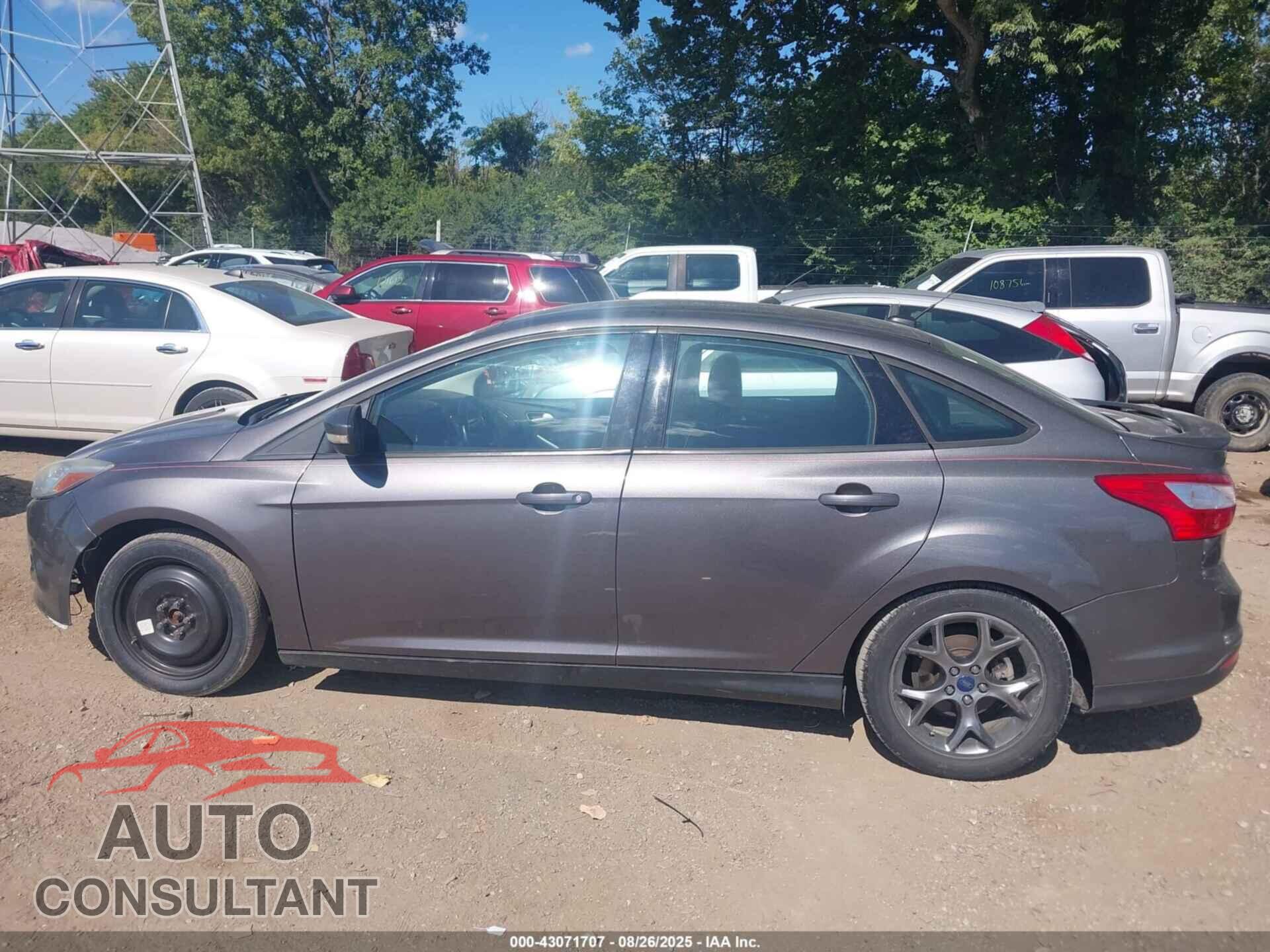 FORD FOCUS 2014 - 1FADP3F2XEL330764