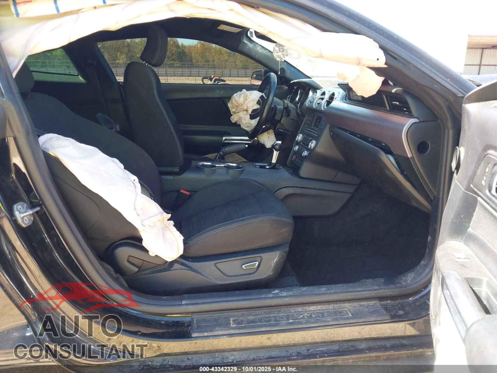 FORD MUSTANG 2017 - 1FA6P8TH2H5224445
