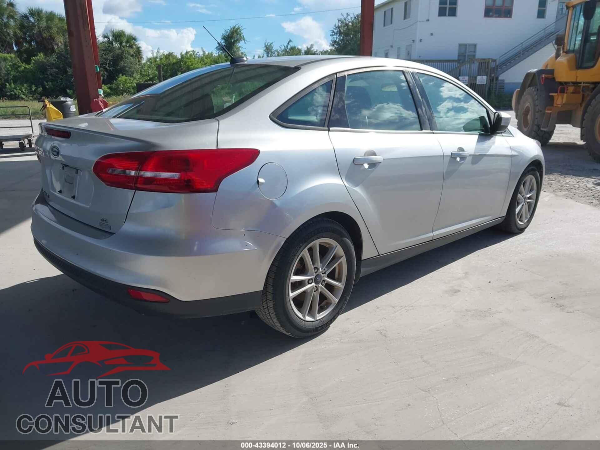 FORD FOCUS 2018 - 1FADP3FE3JL231837