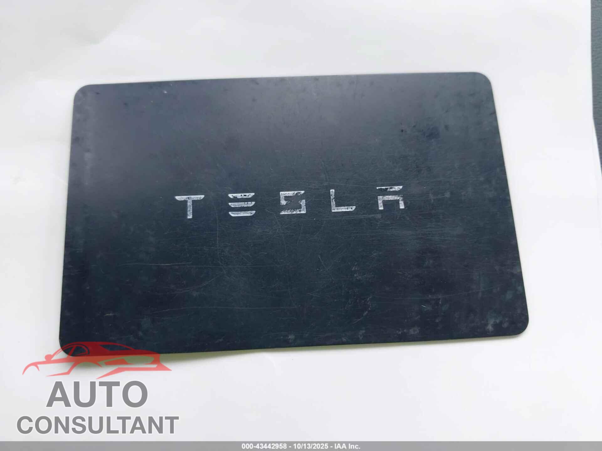 TESLA MODEL 3 2024 - 5YJ3E1EA7RF718388