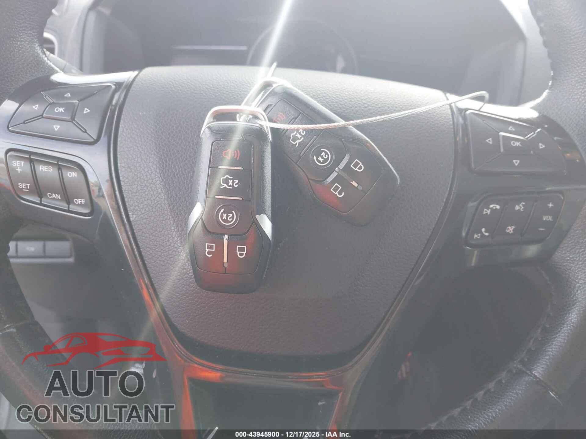 FORD EXPLORER 2017 - 1FM5K8D8XHGB91049