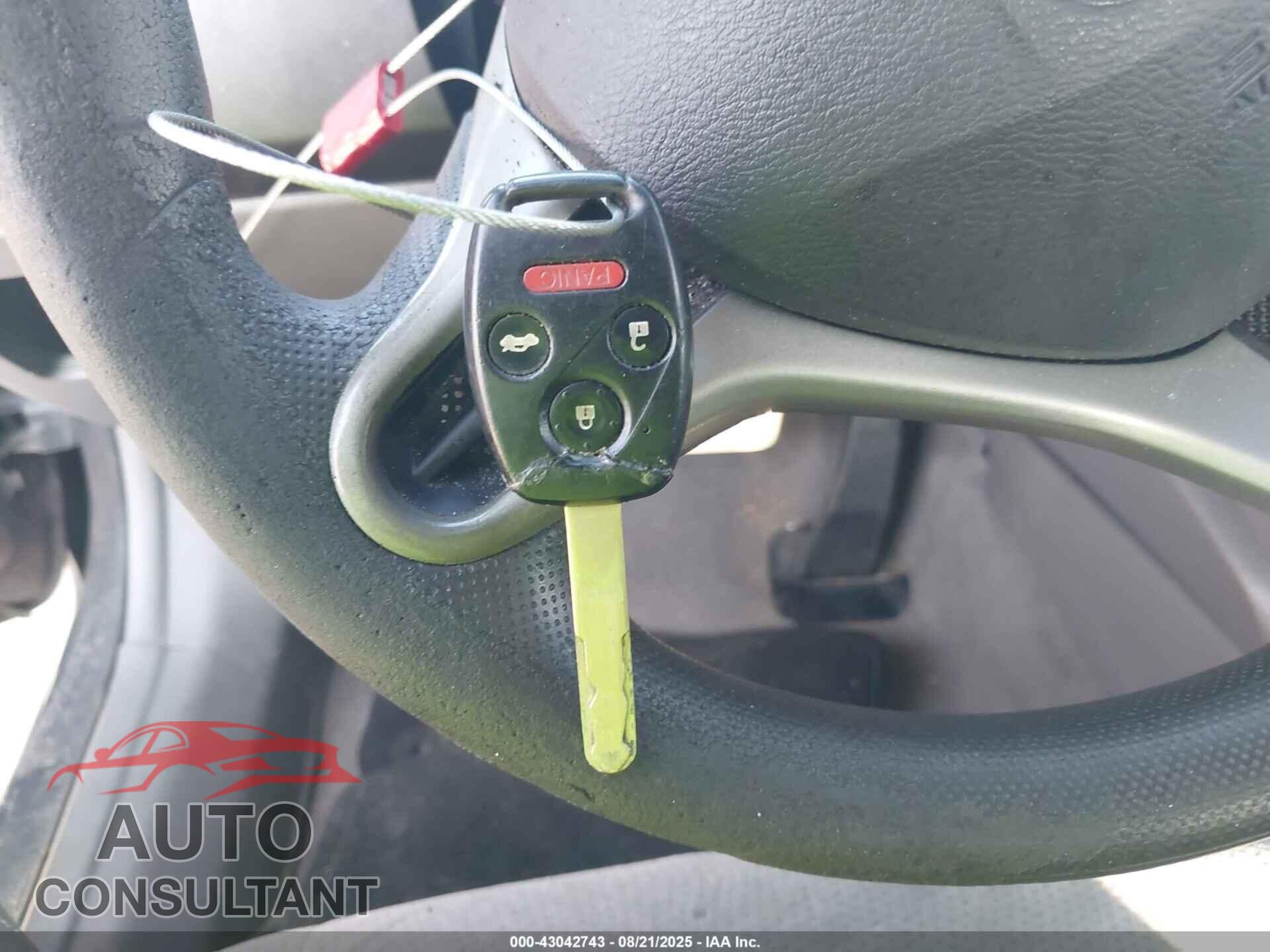 HONDA CIVIC 2011 - 19XFA1F32BE024017