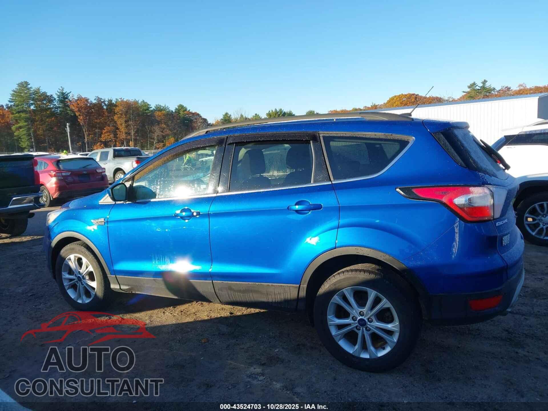 FORD ESCAPE 2017 - 1FMCU9GD1HUC16258