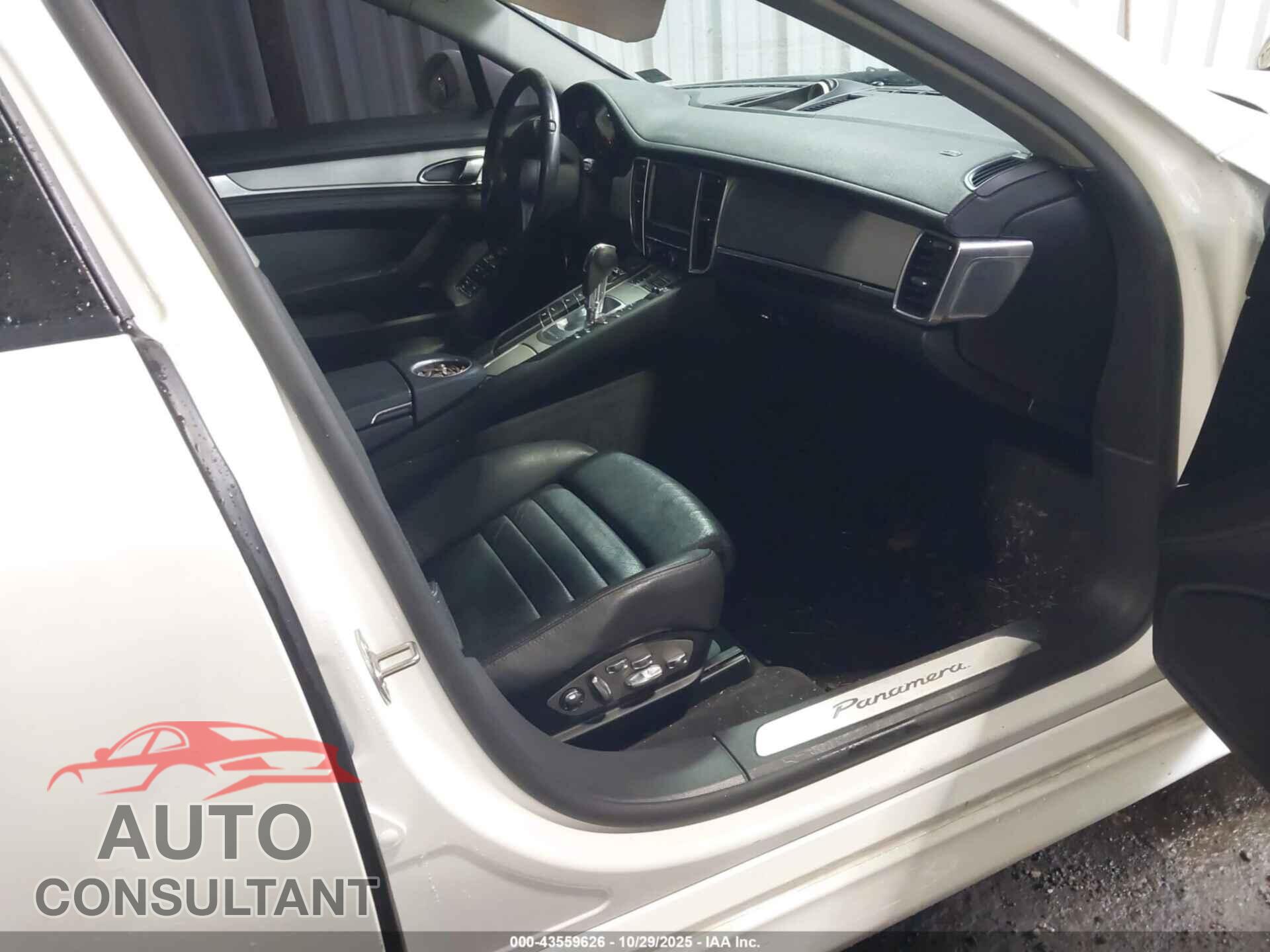 PORSCHE PANAMERA 2011 - WP0AA2A78BL015520