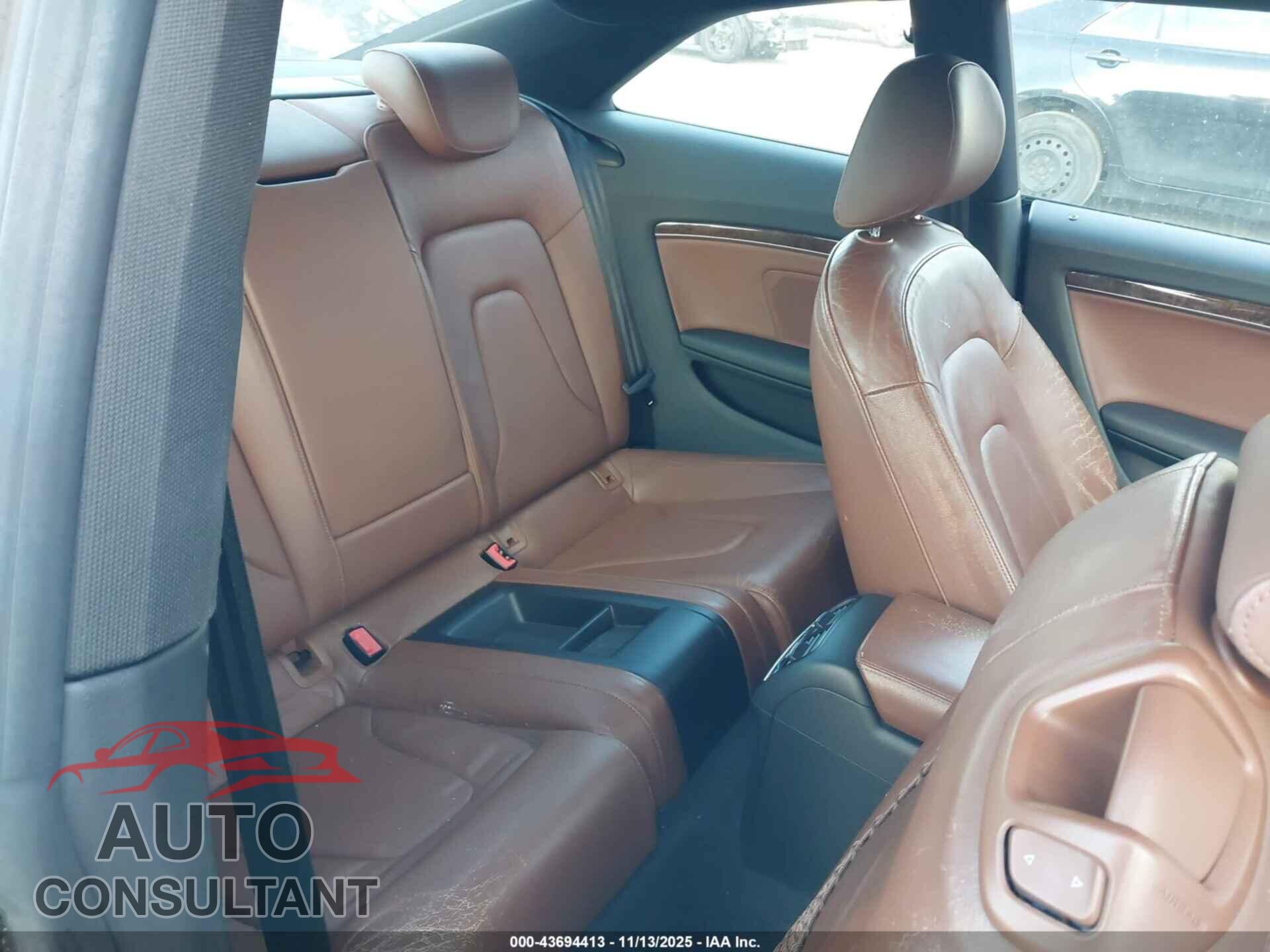AUDI A5 2010 - WAULFAFR2AA002199