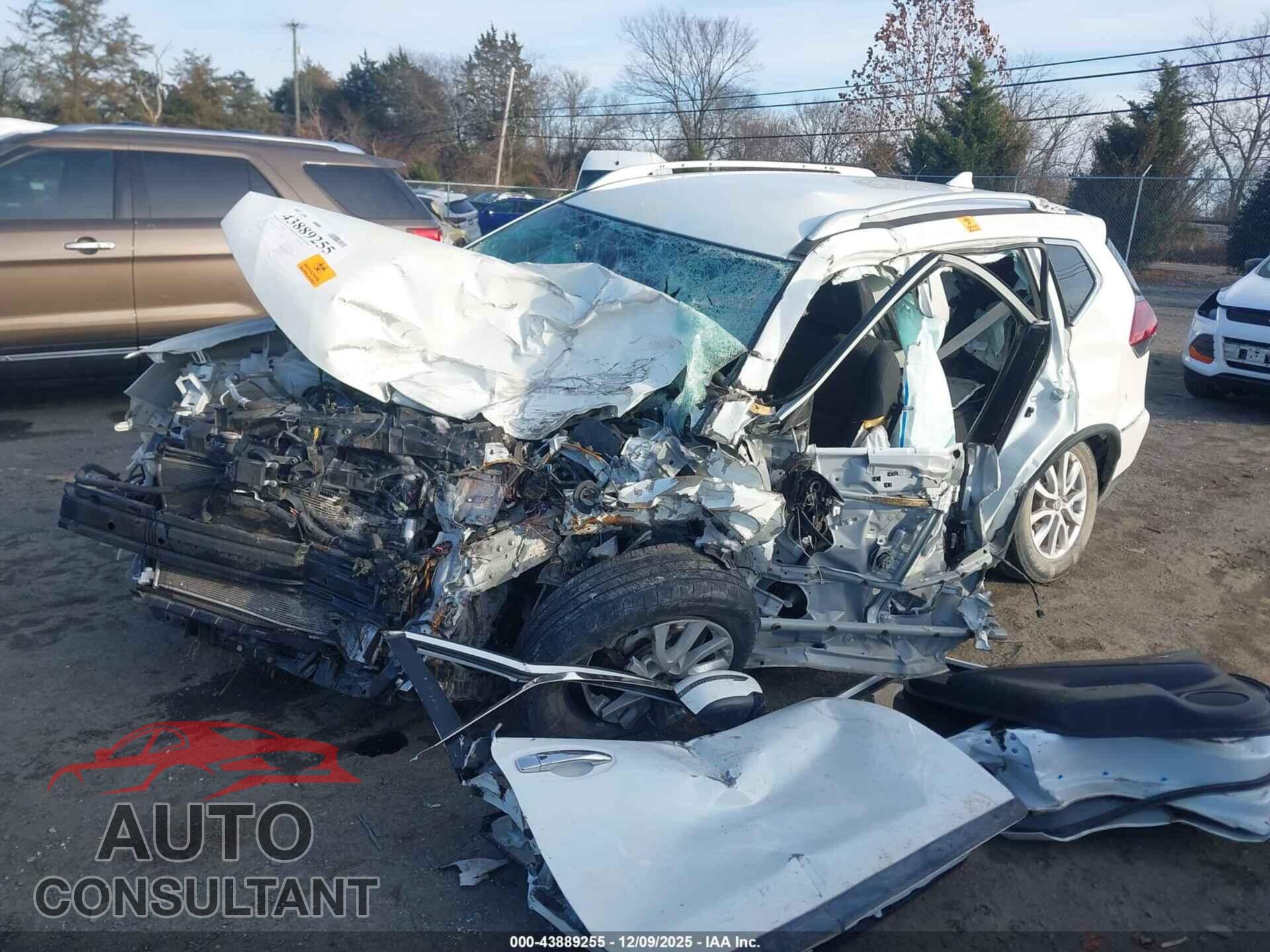 NISSAN ROGUE 2018 - KNMAT2MV0JP531429