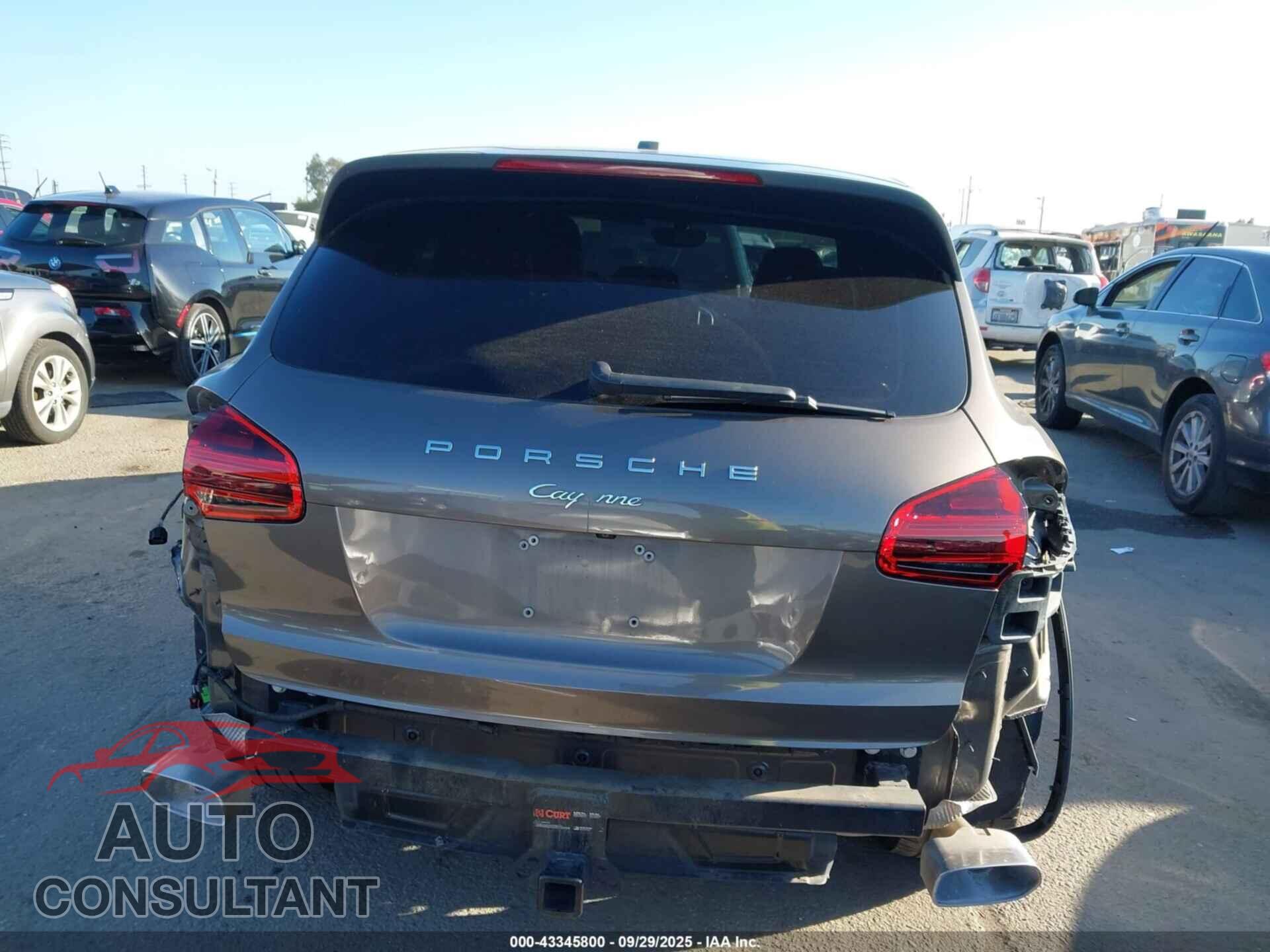 PORSCHE CAYENNE 2015 - WP1AF2A21FLA37403