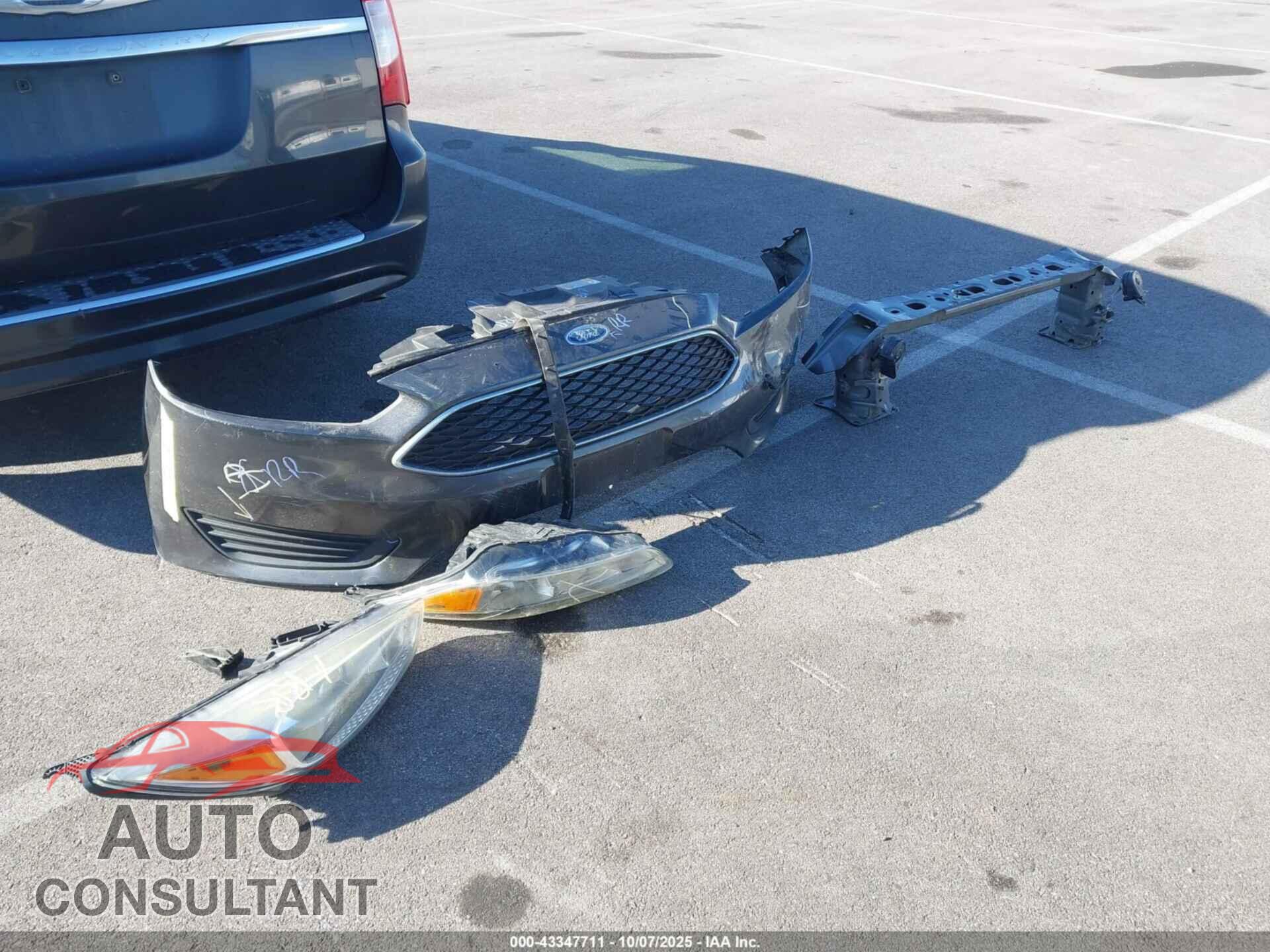 FORD FOCUS 2016 - 1FADP3F24GL324557
