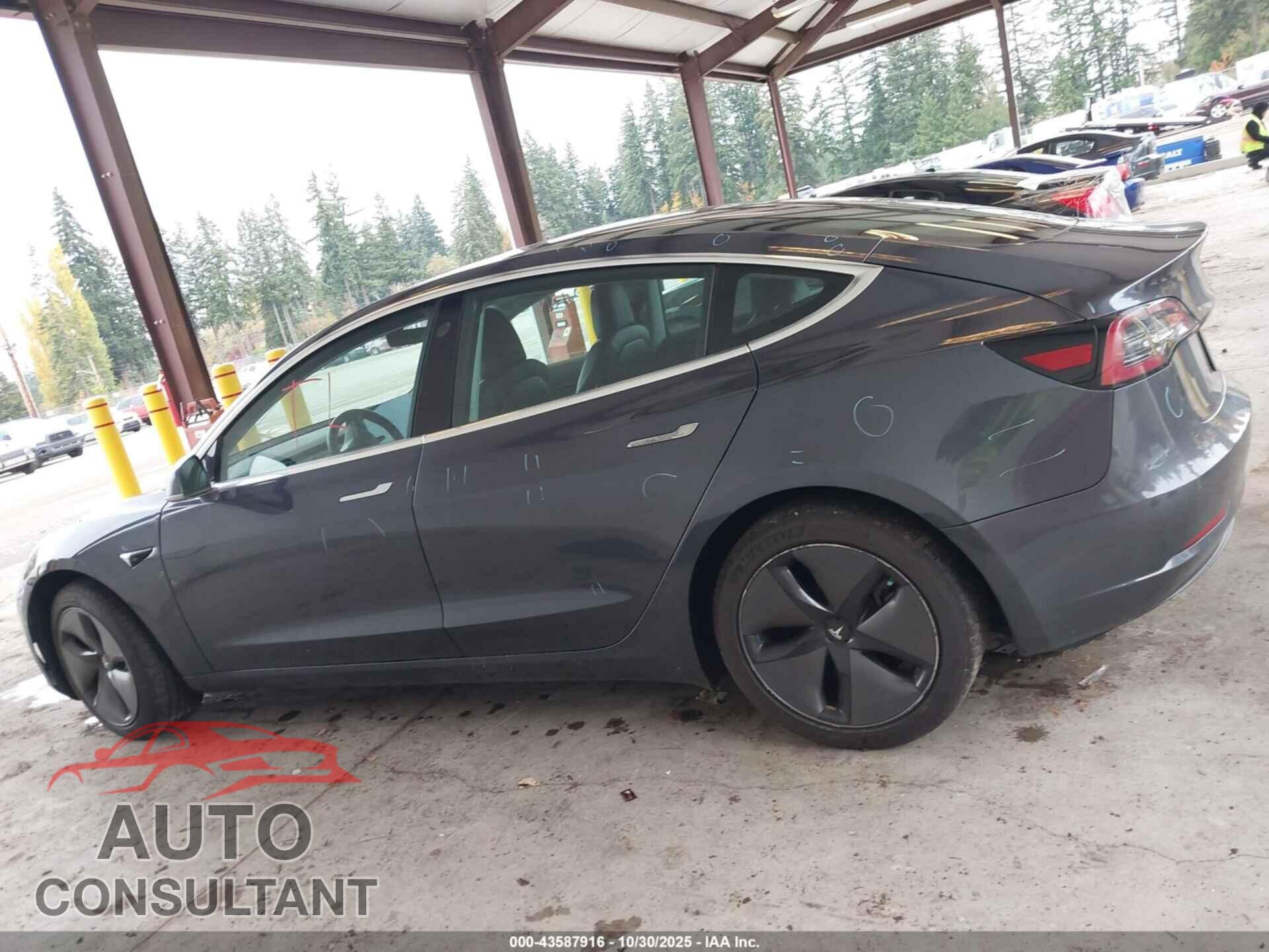 TESLA MODEL 3 2020 - 5YJ3E1EC6LF647211