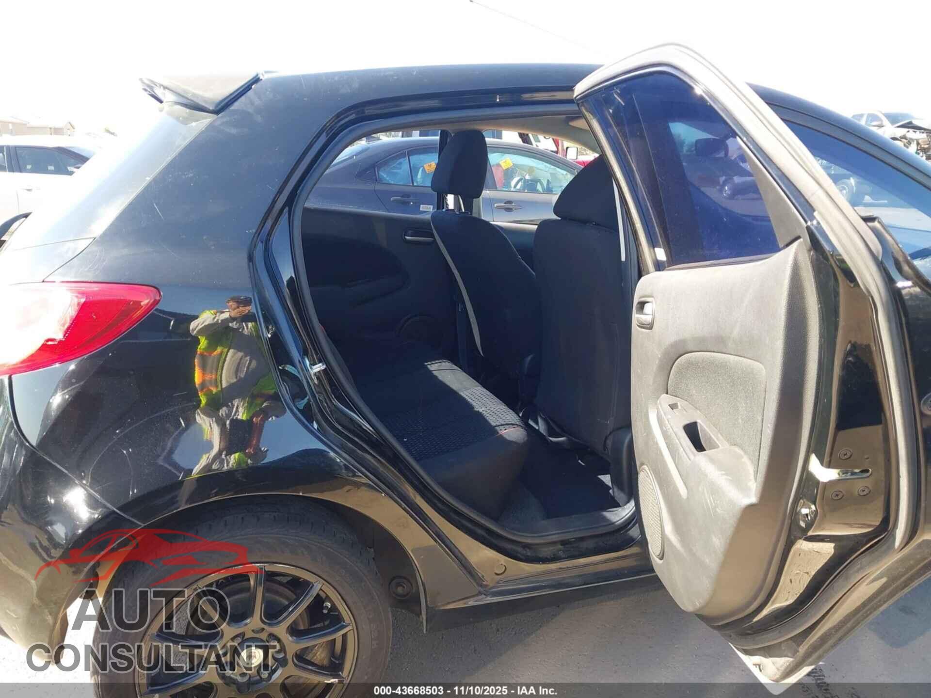 MAZDA MAZDA2 2011 - JM1DE1HZ4B0103095