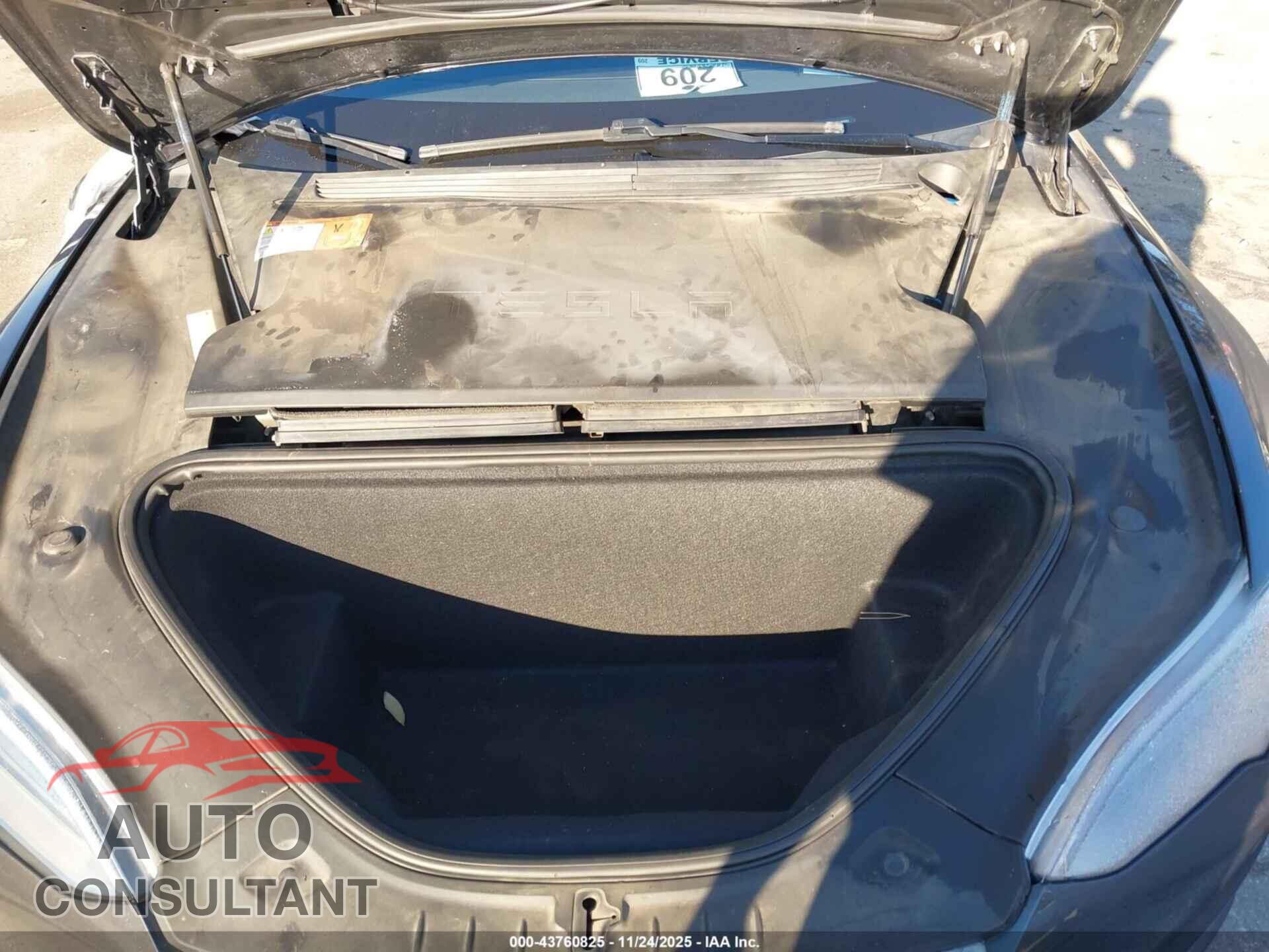 TESLA MODEL S 2017 - 5YJSA1E21HF196002