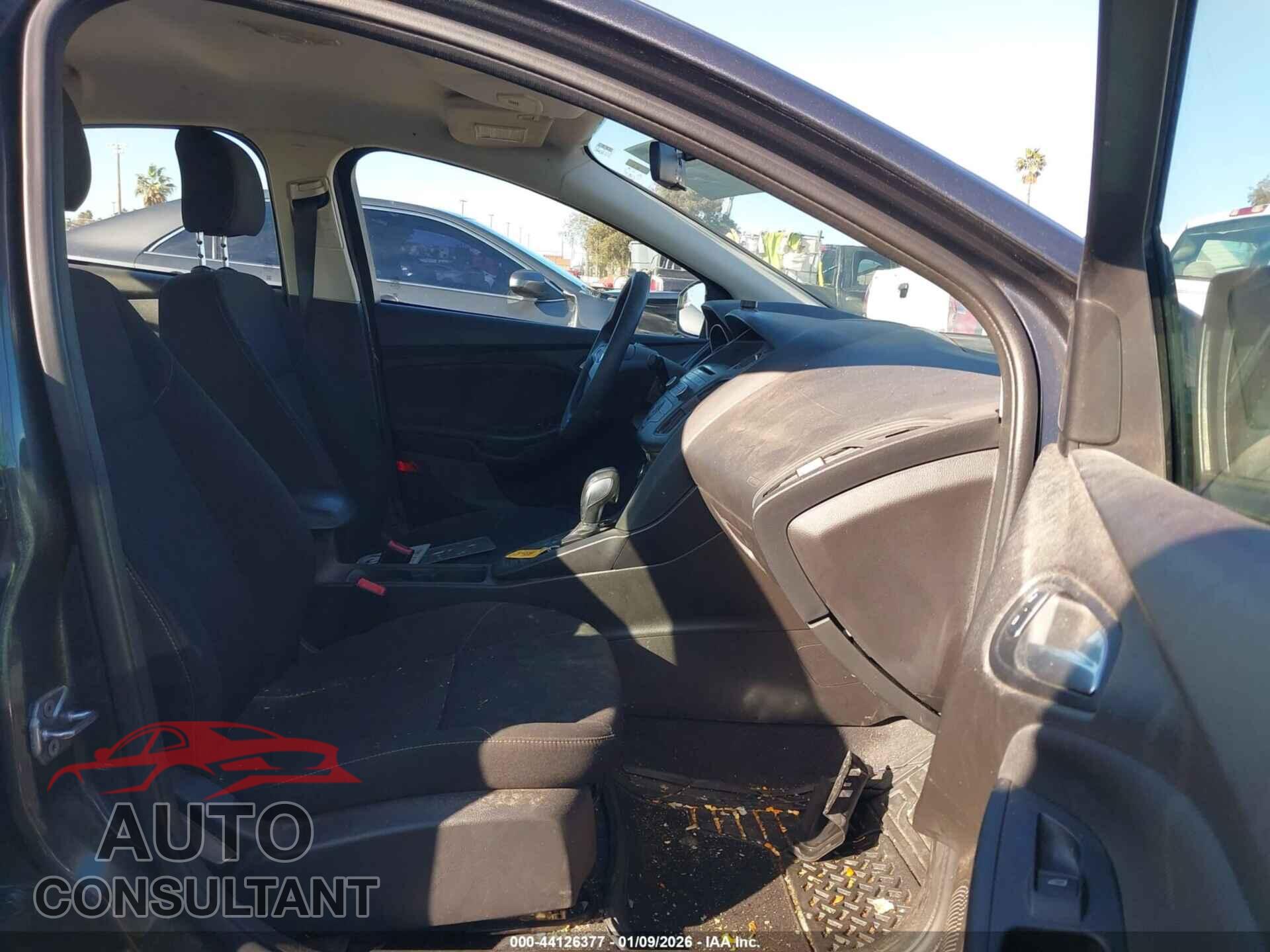 FORD FOCUS 2016 - 1FADP3F26GL382895